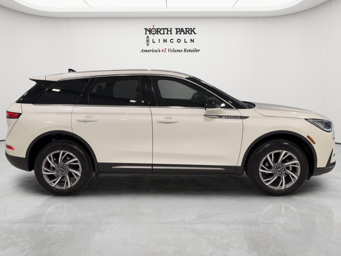 2025 Lincoln Corsair Premiere