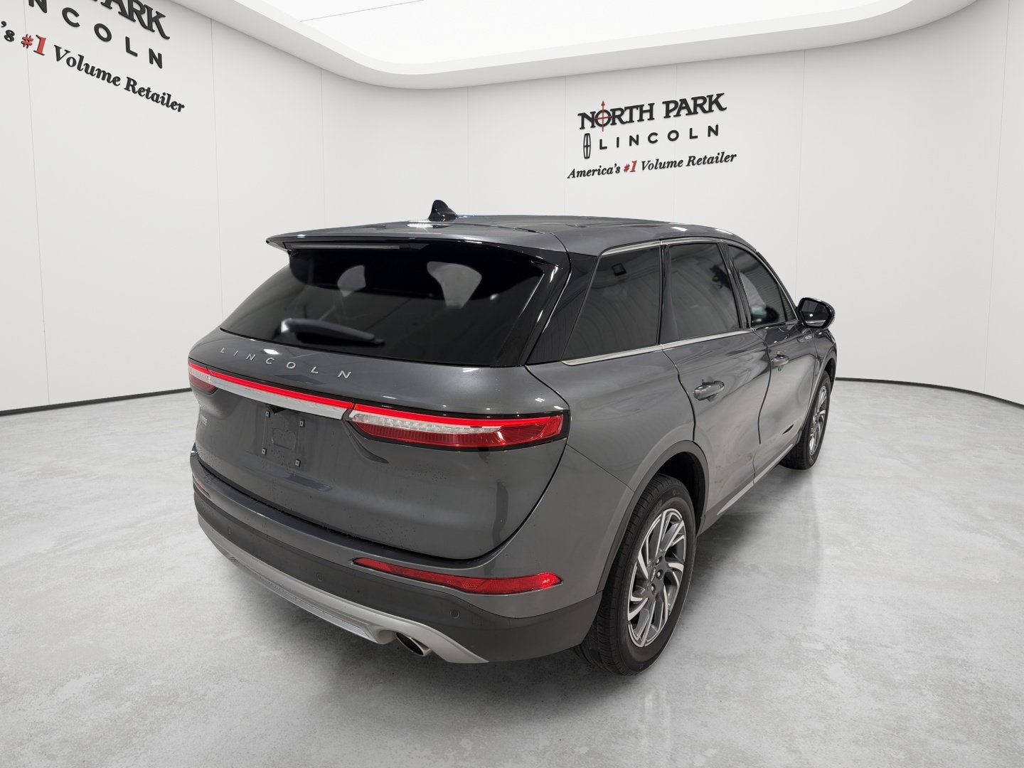 2023 Lincoln Corsair Standard