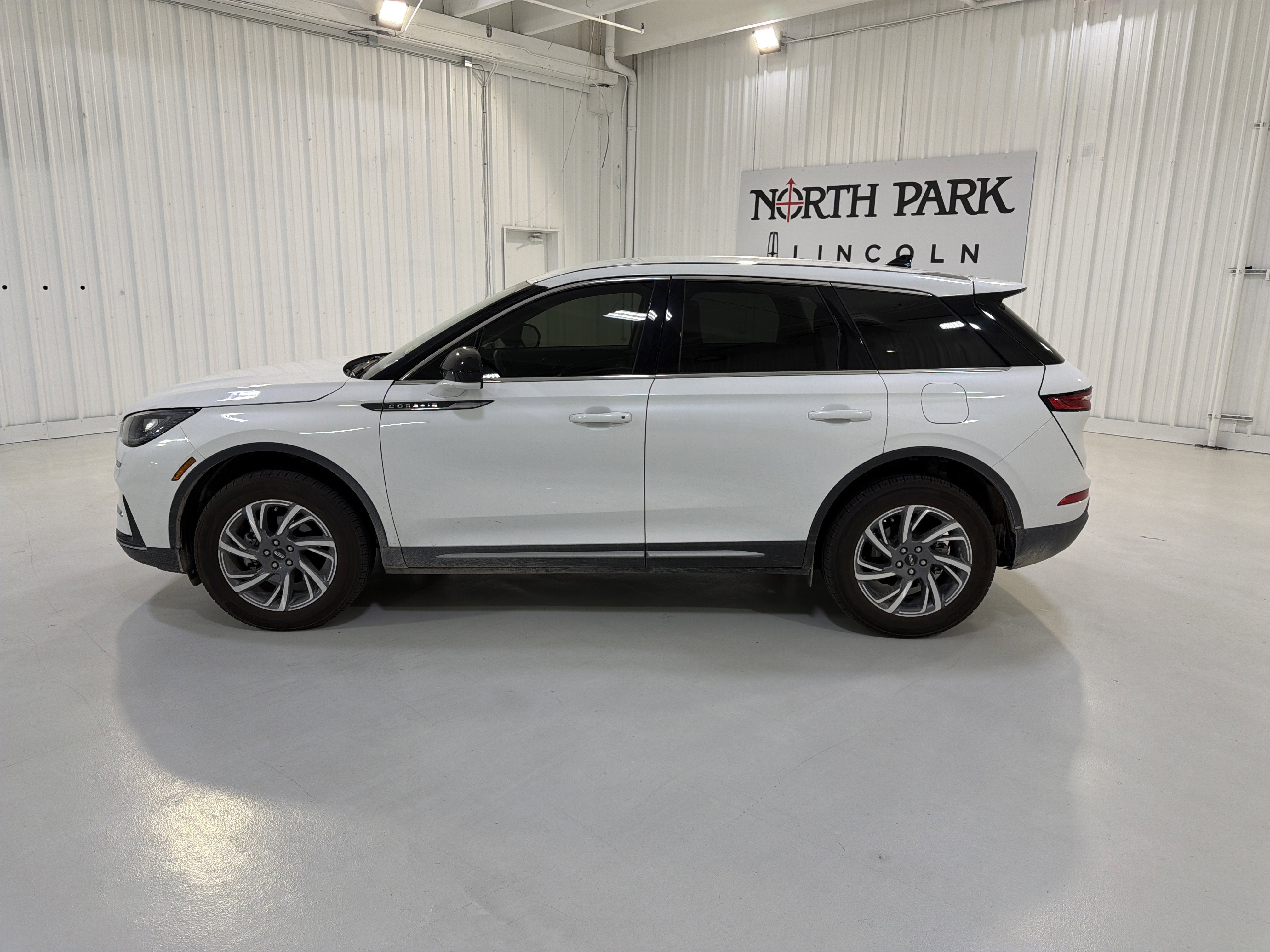 2025 Lincoln Corsair Premiere