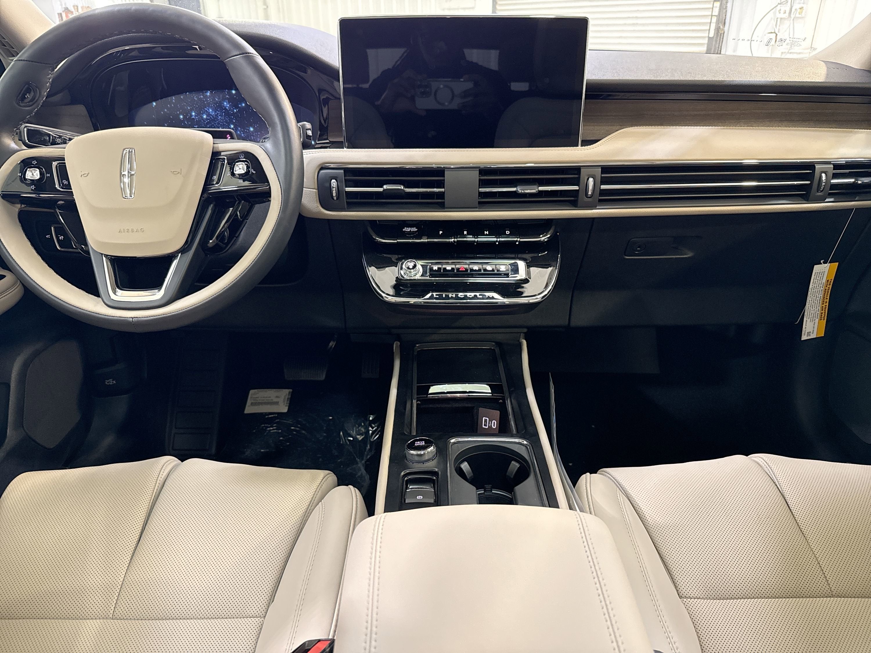 2025 Lincoln Corsair Premiere