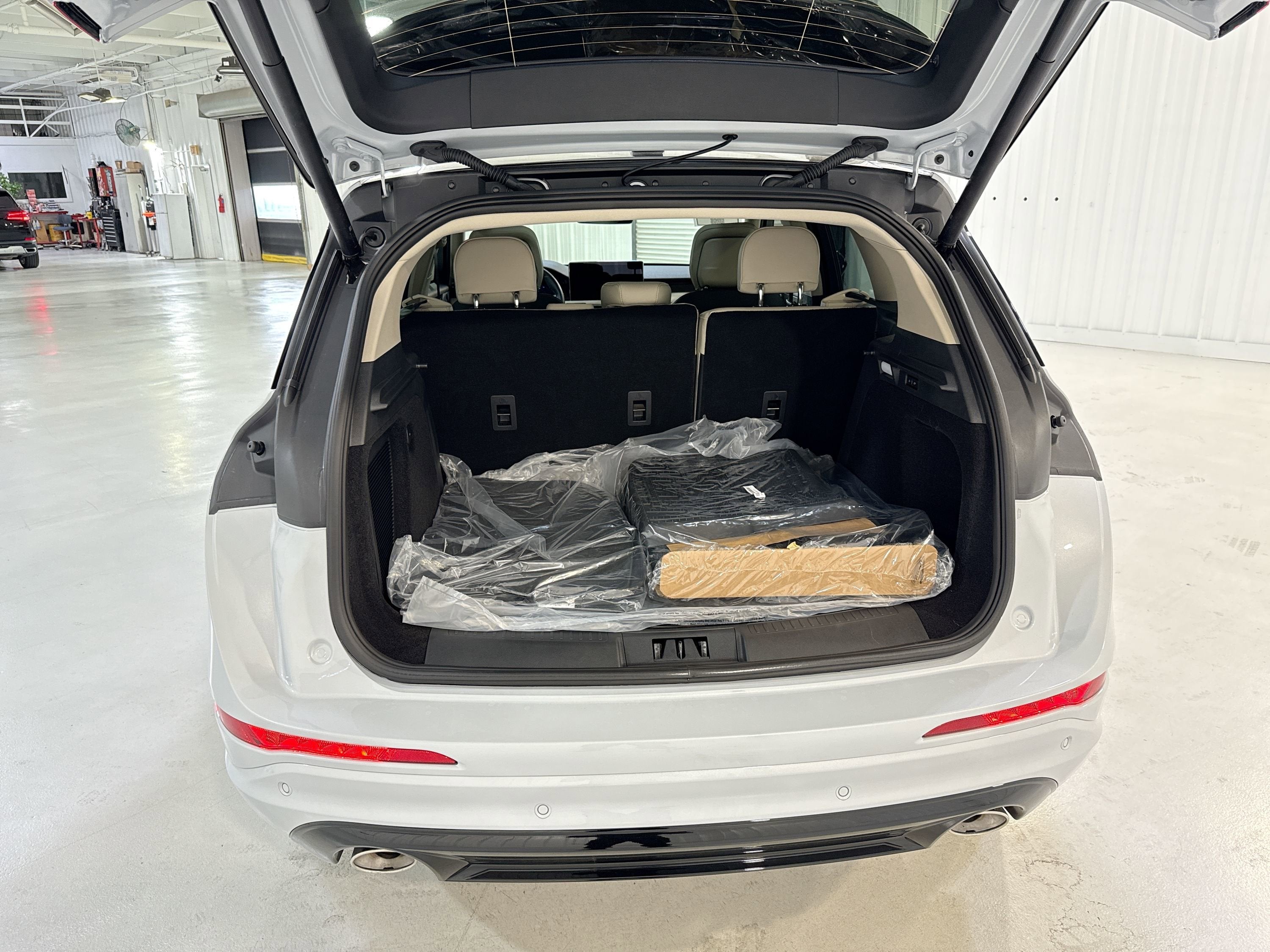 2025 Lincoln Corsair Premiere