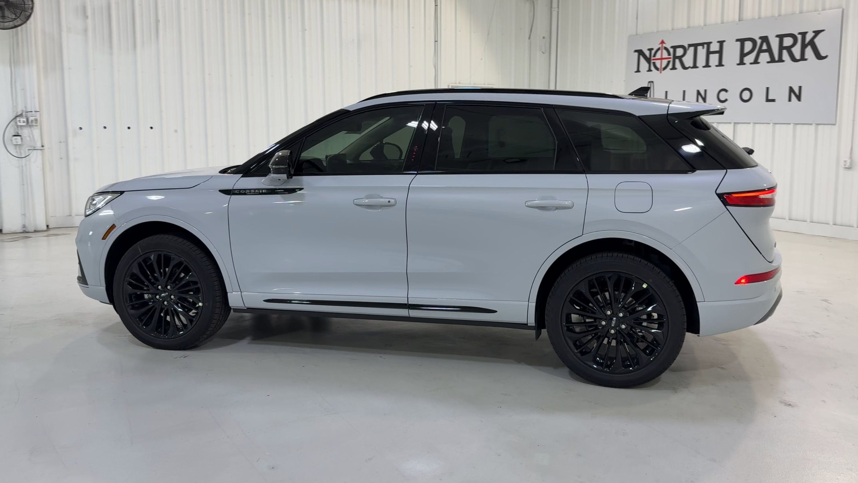 2025 Lincoln Corsair Premiere