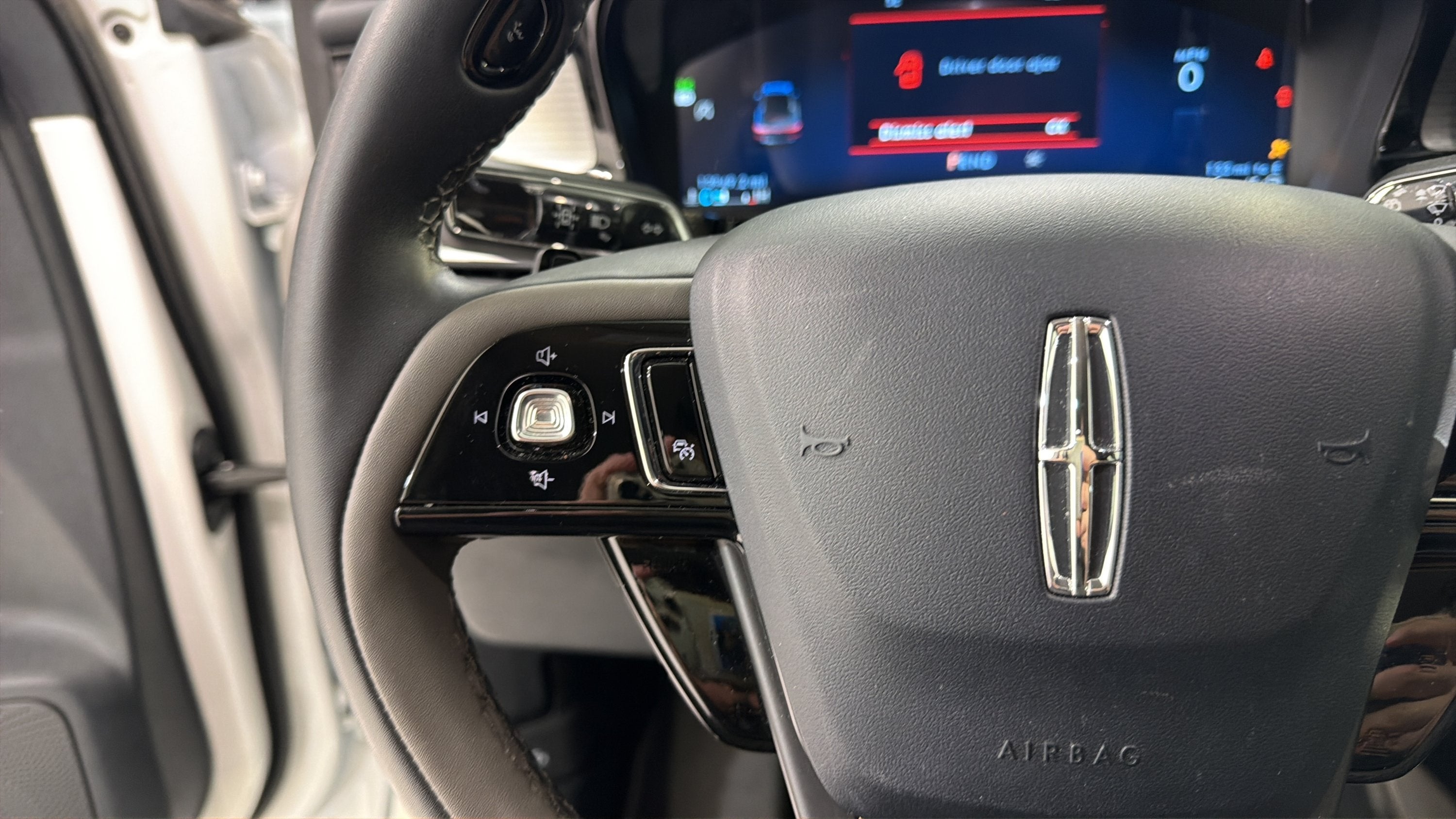 2025 Lincoln Corsair Premiere