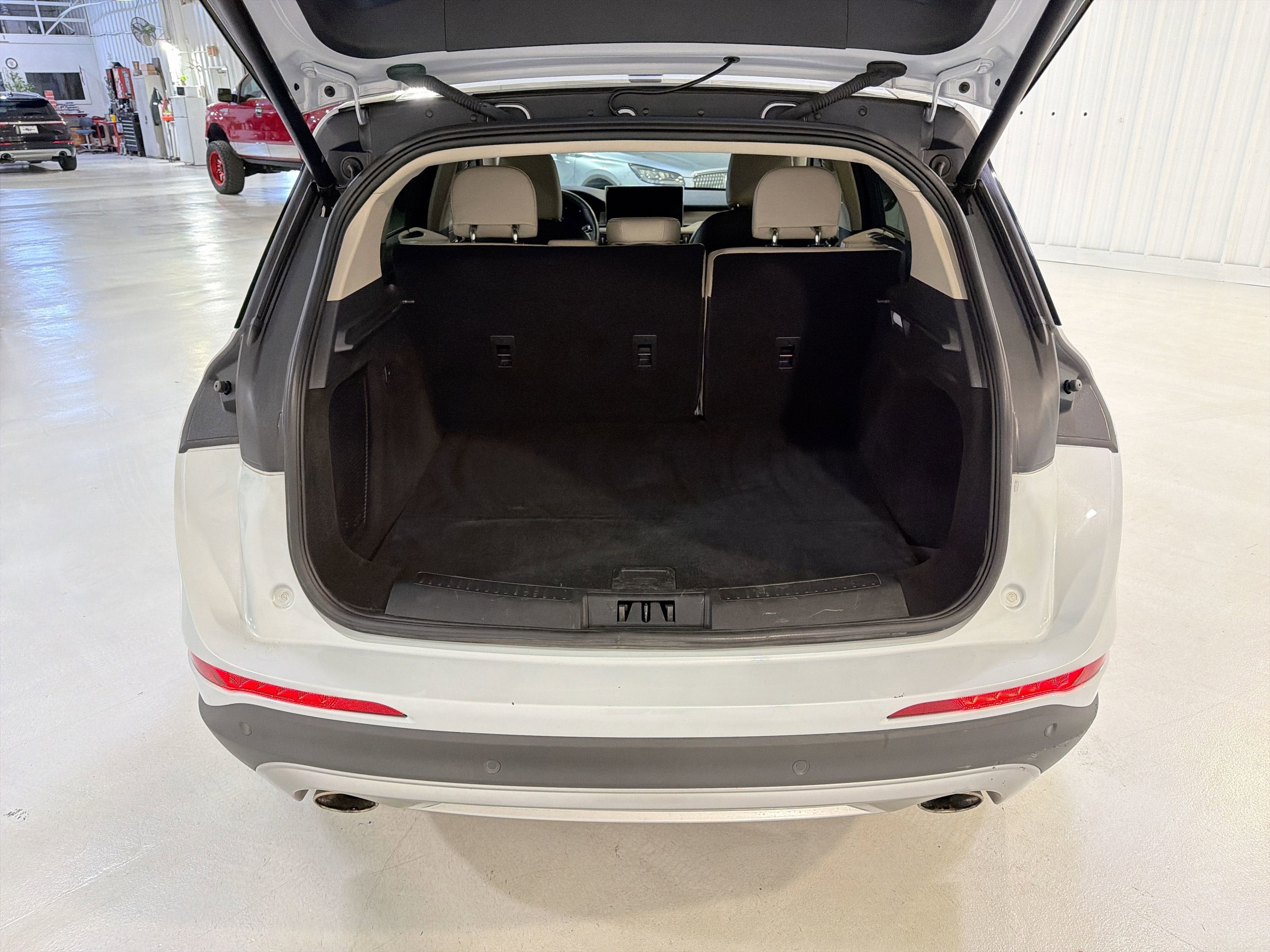 2025 Lincoln Corsair Premiere