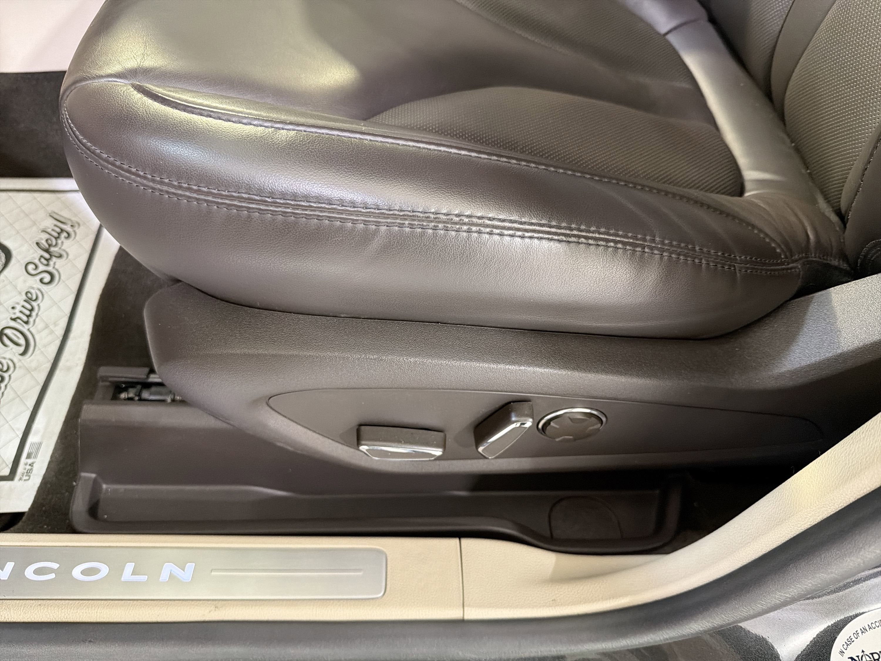 2019 Lincoln MKC Select