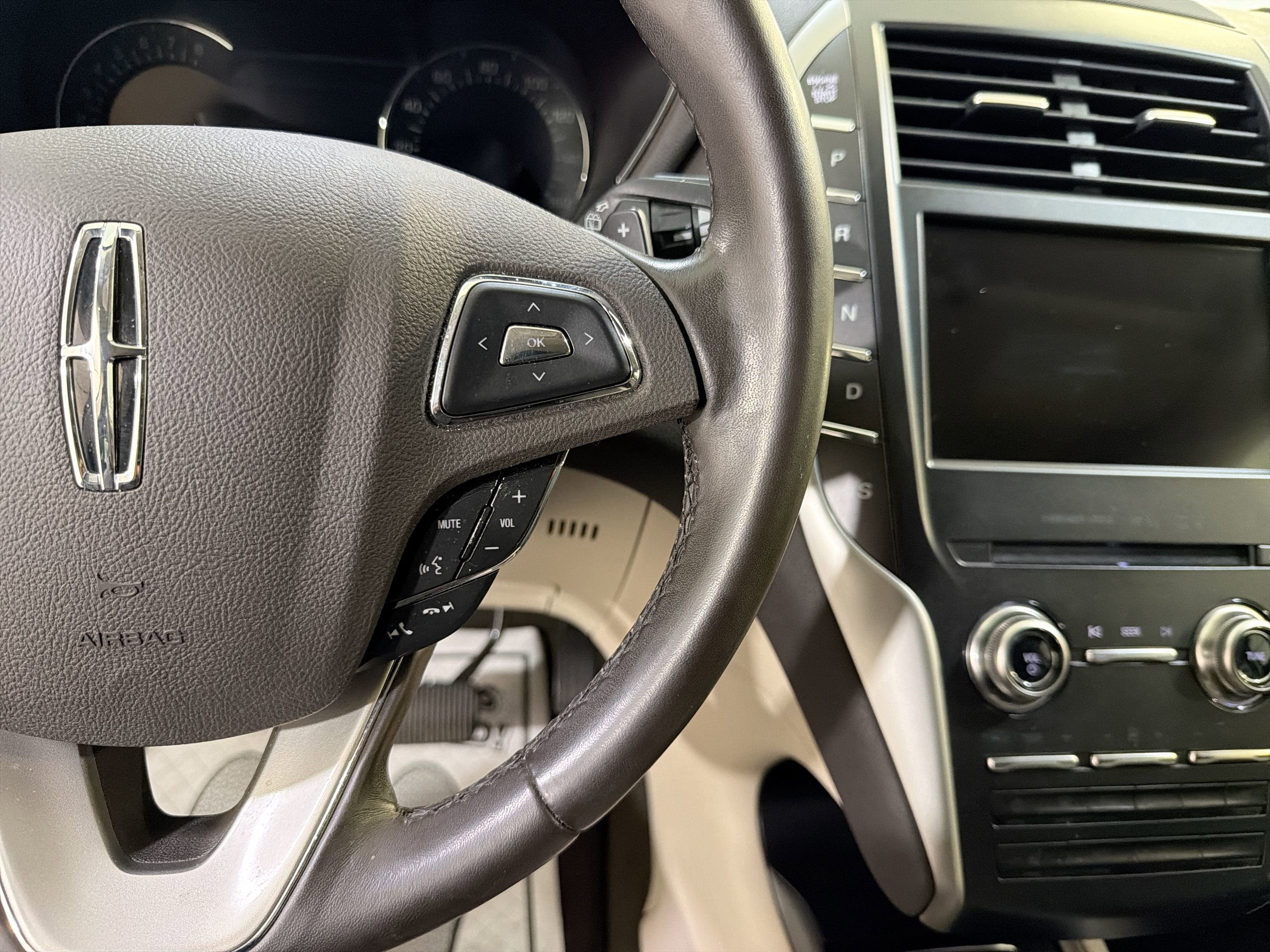 2019 Lincoln MKC Select