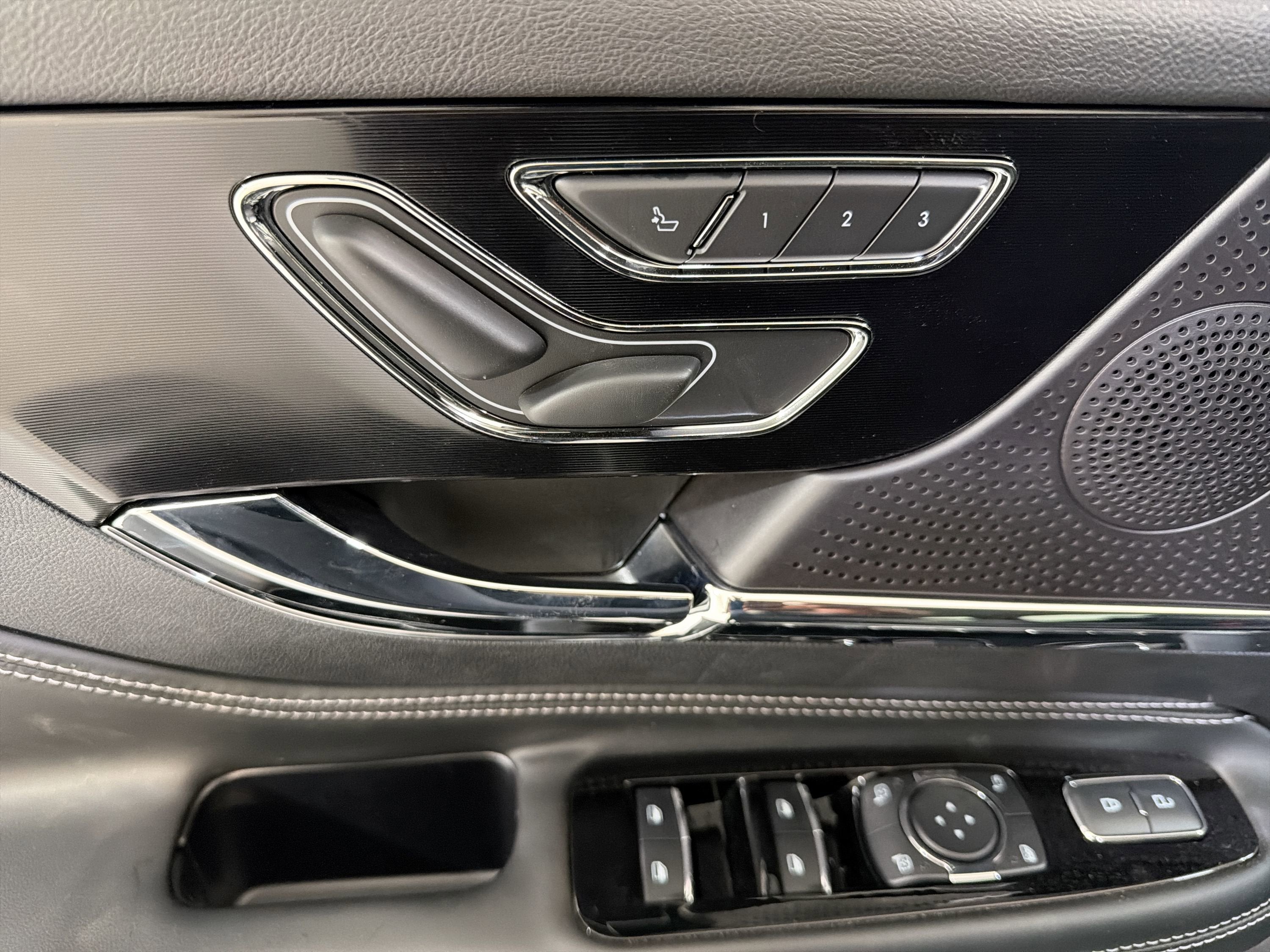 2025 Lincoln Corsair Reserve