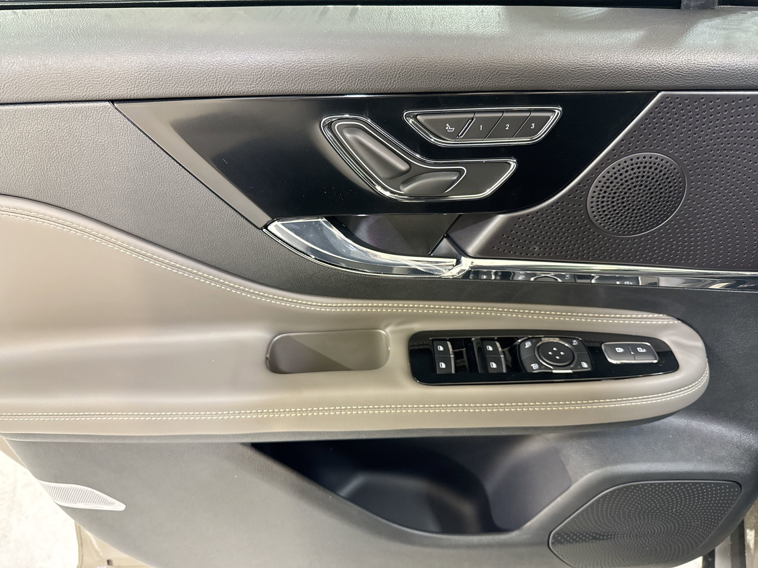 2025 Lincoln Corsair Reserve