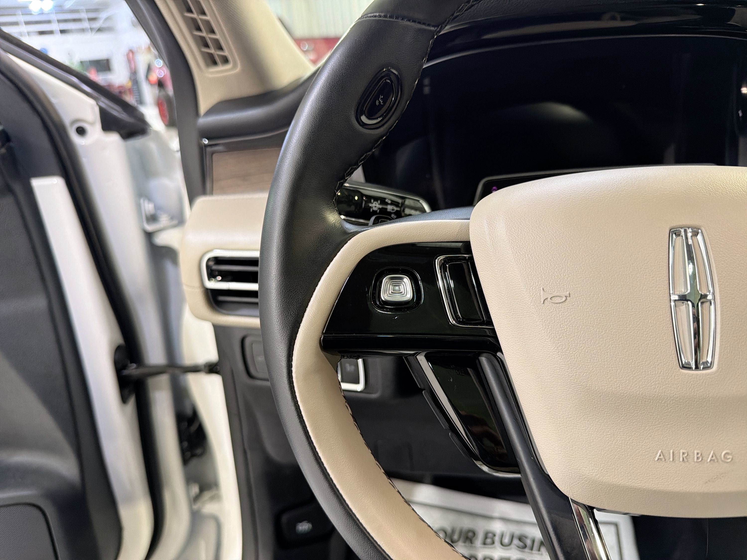 2025 Lincoln Corsair Reserve