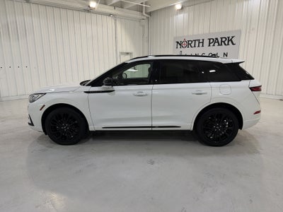 2025 Lincoln Corsair Reserve