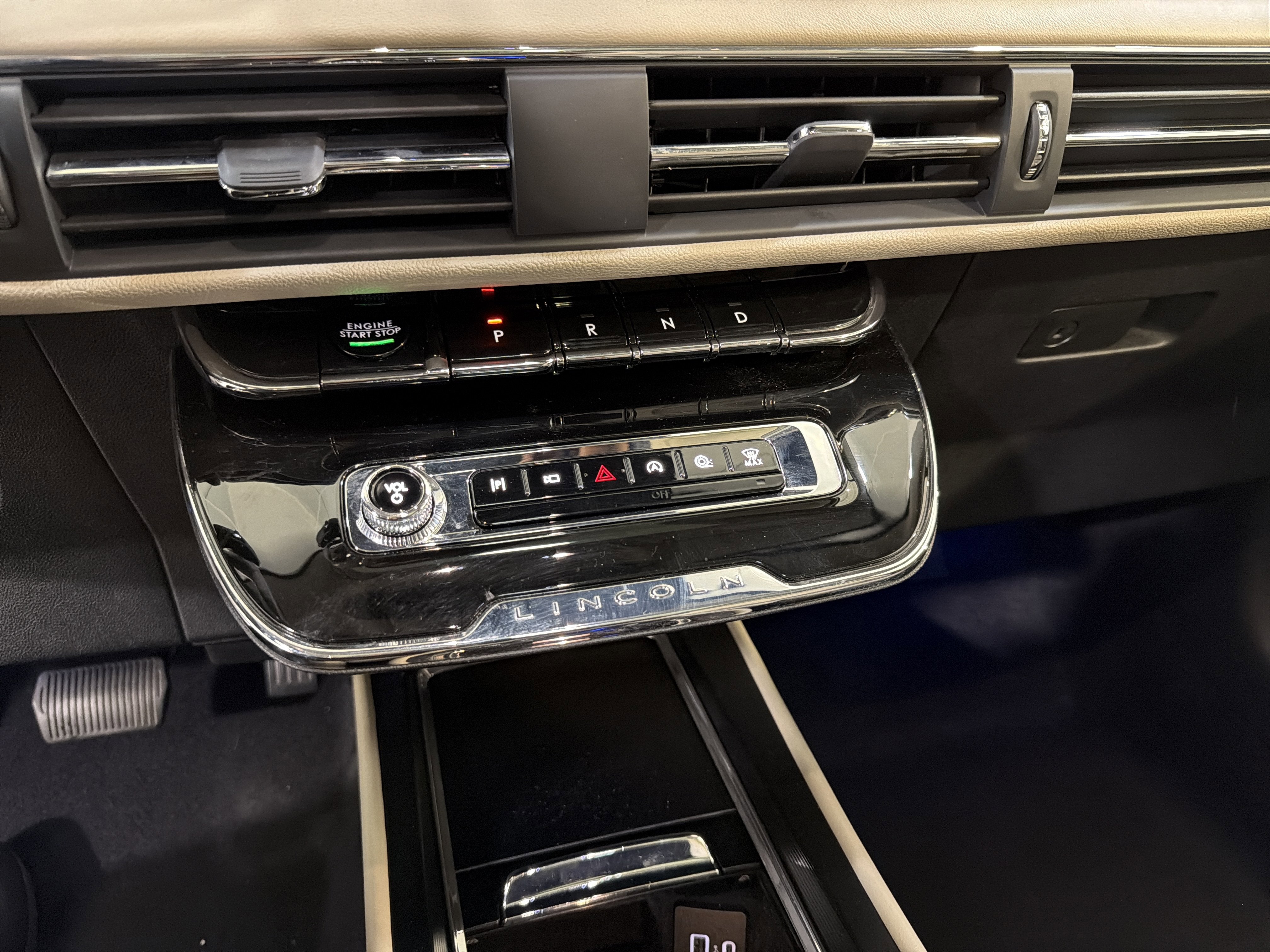 2025 Lincoln Corsair Reserve