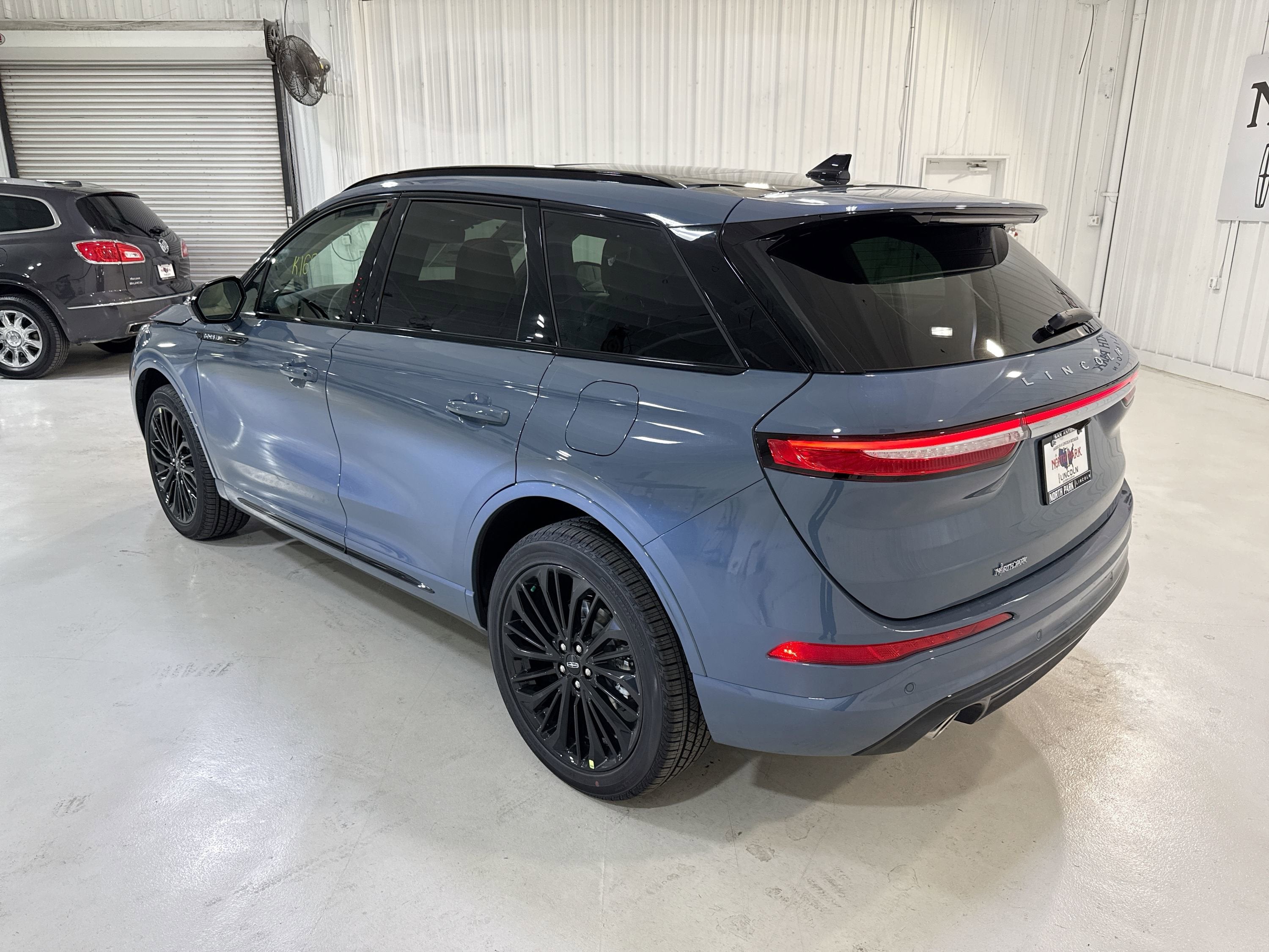 2025 Lincoln Corsair Reserve