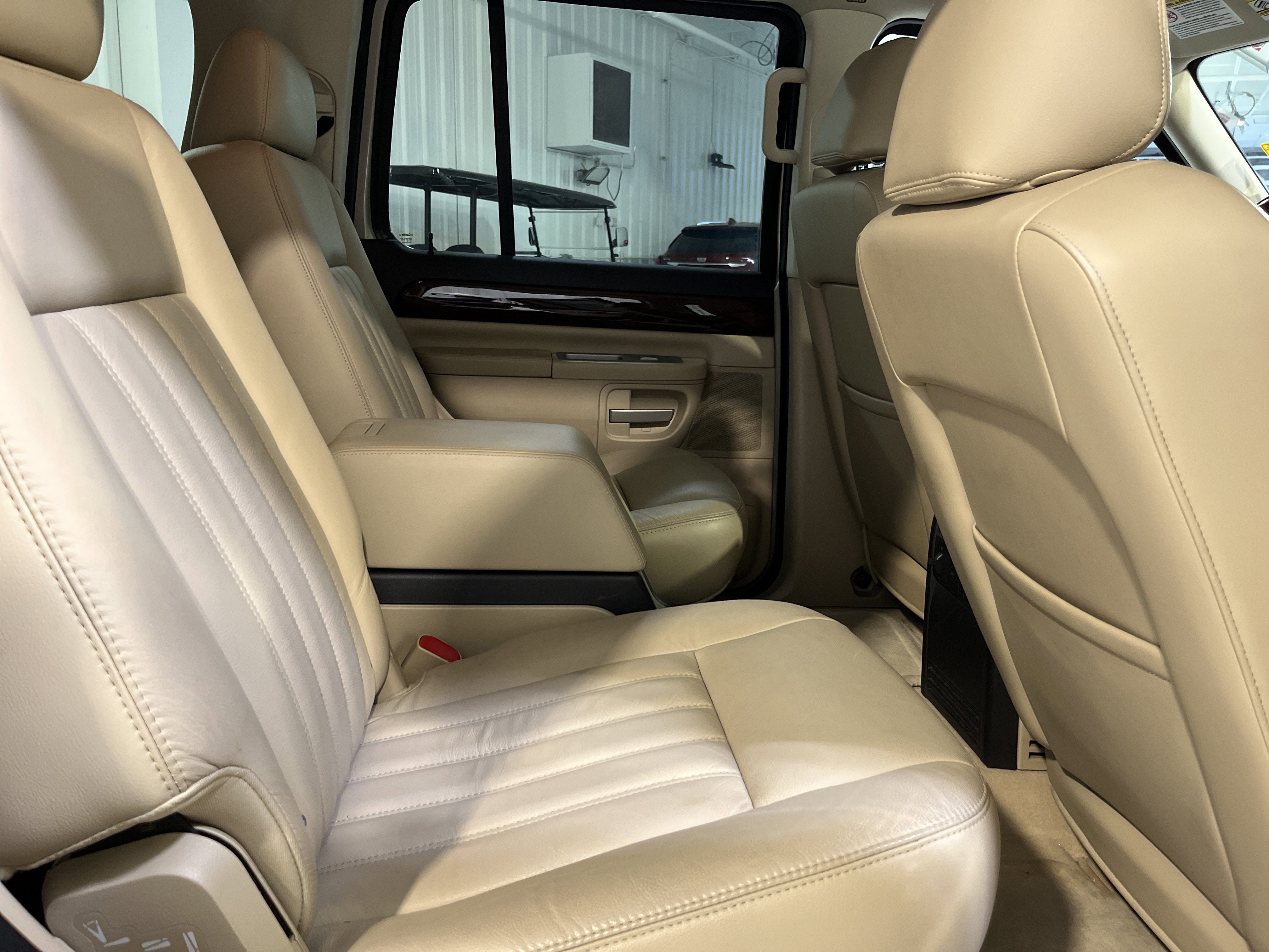 2005 Lincoln Aviator Luxury