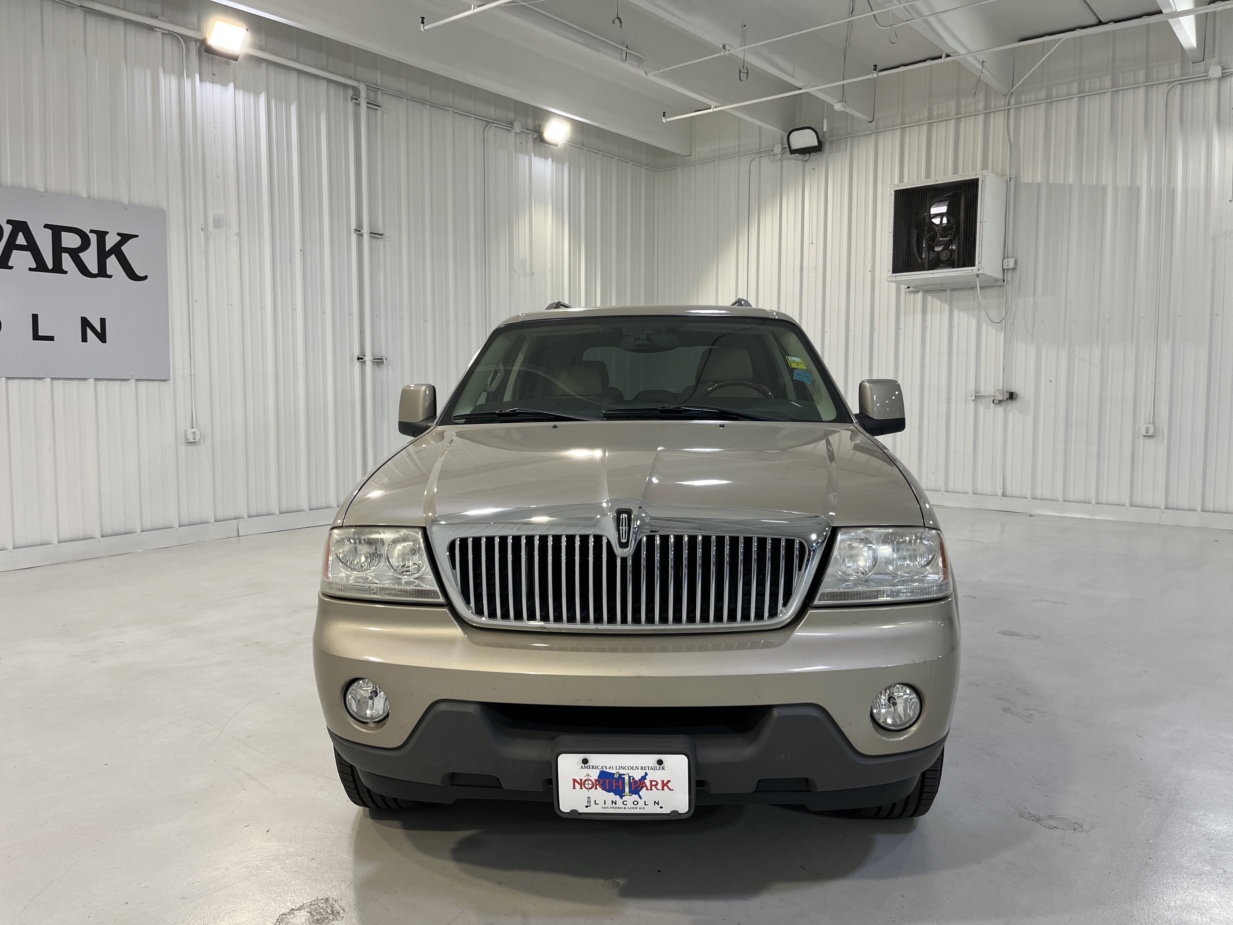 2005 Lincoln Aviator Luxury