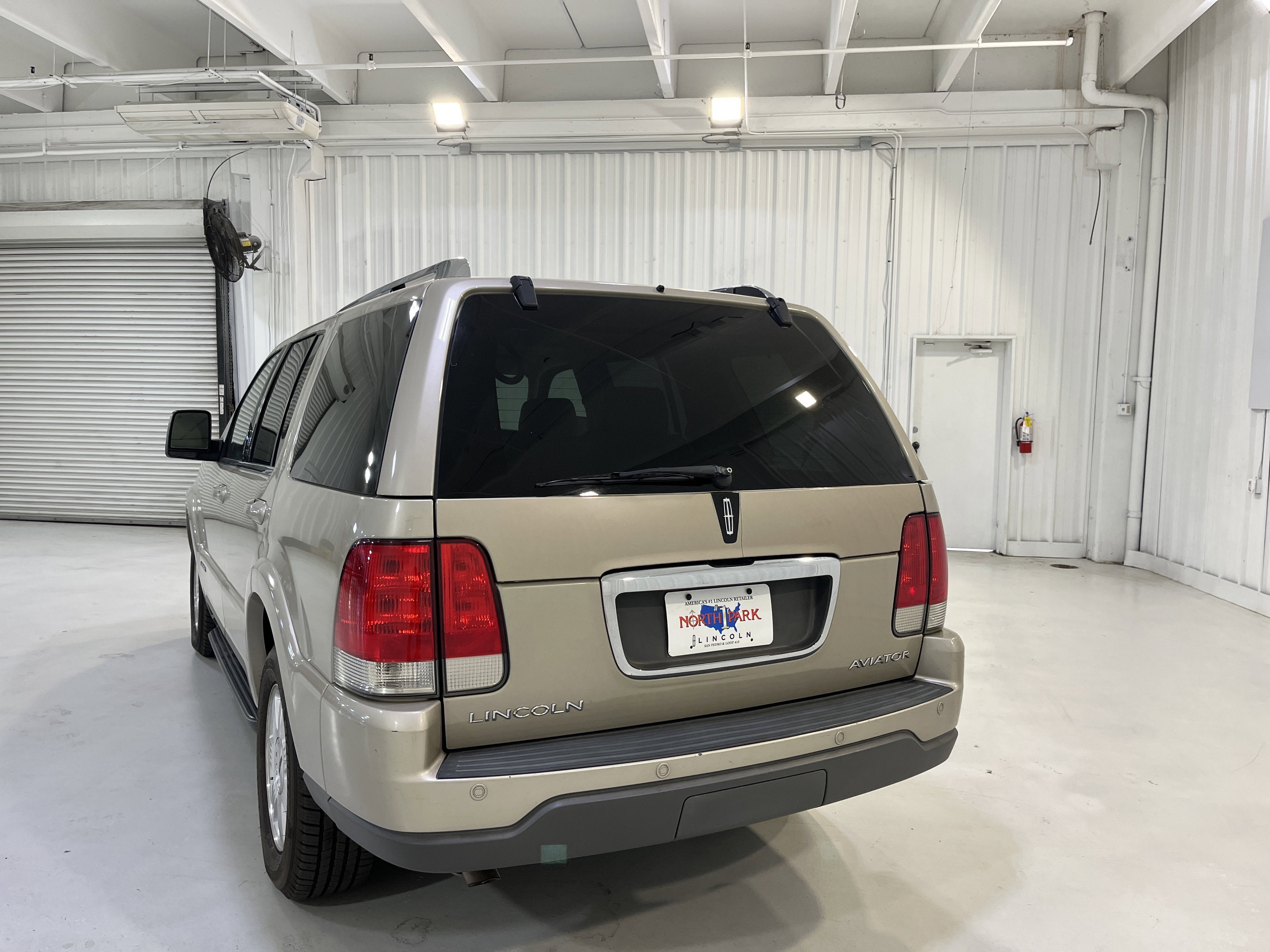 2005 Lincoln Aviator Luxury