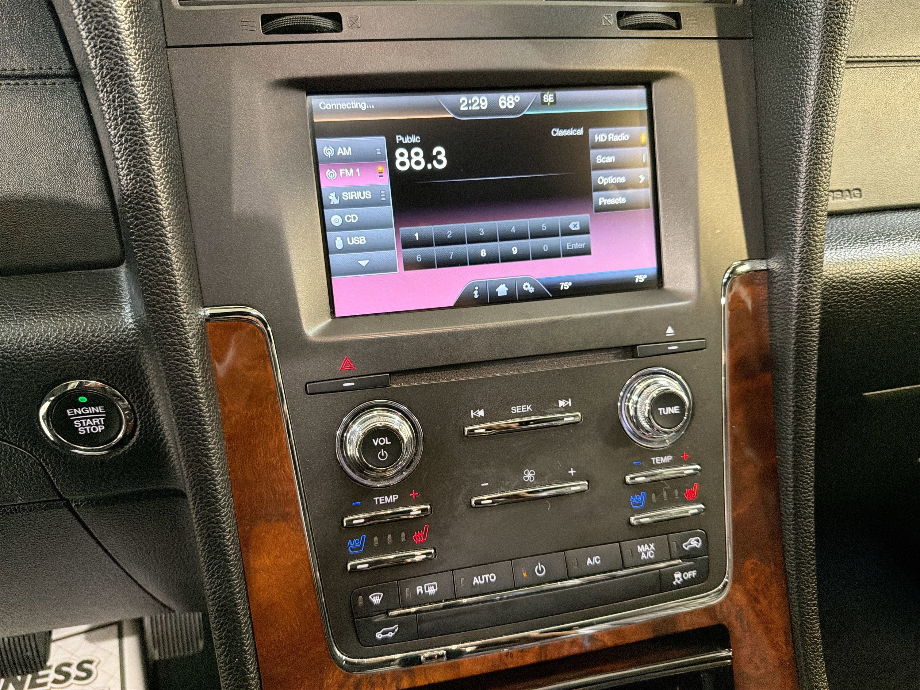 2015 Lincoln Navigator Base