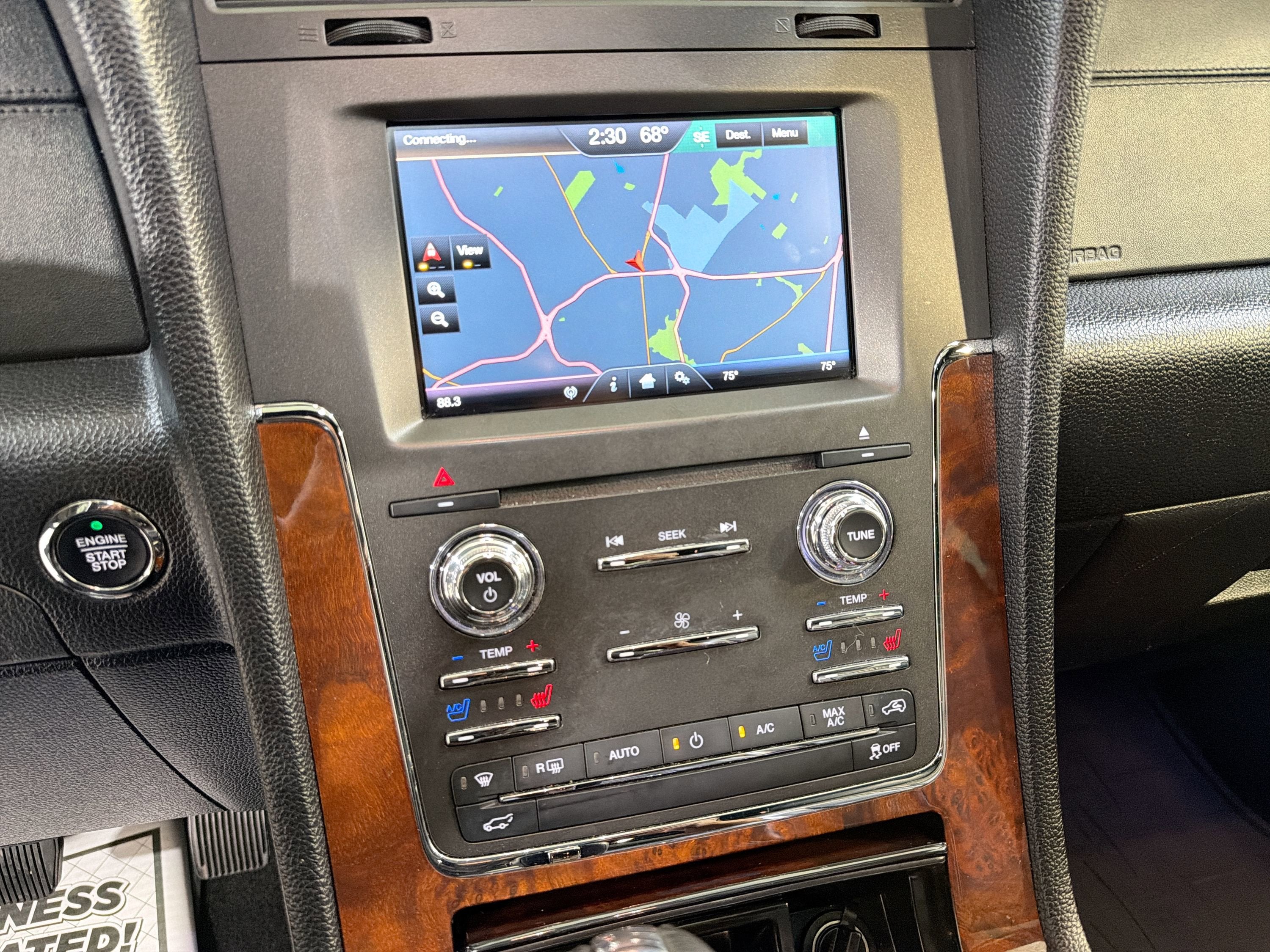 2015 Lincoln Navigator Base