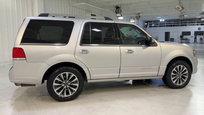 2015 Lincoln Navigator Base