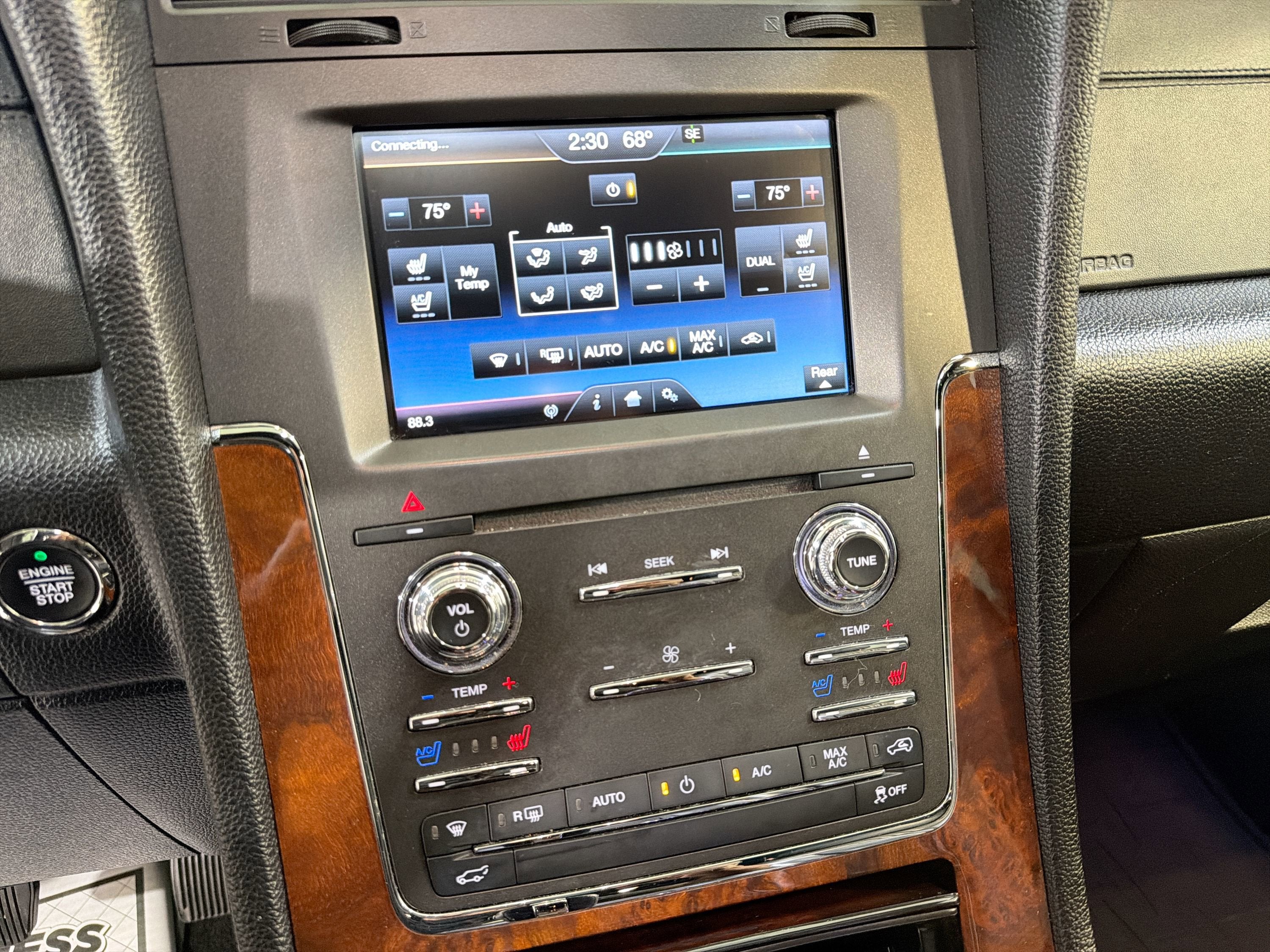 2015 Lincoln Navigator Base