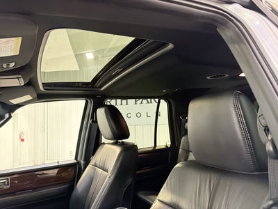 2015 Lincoln Navigator Base