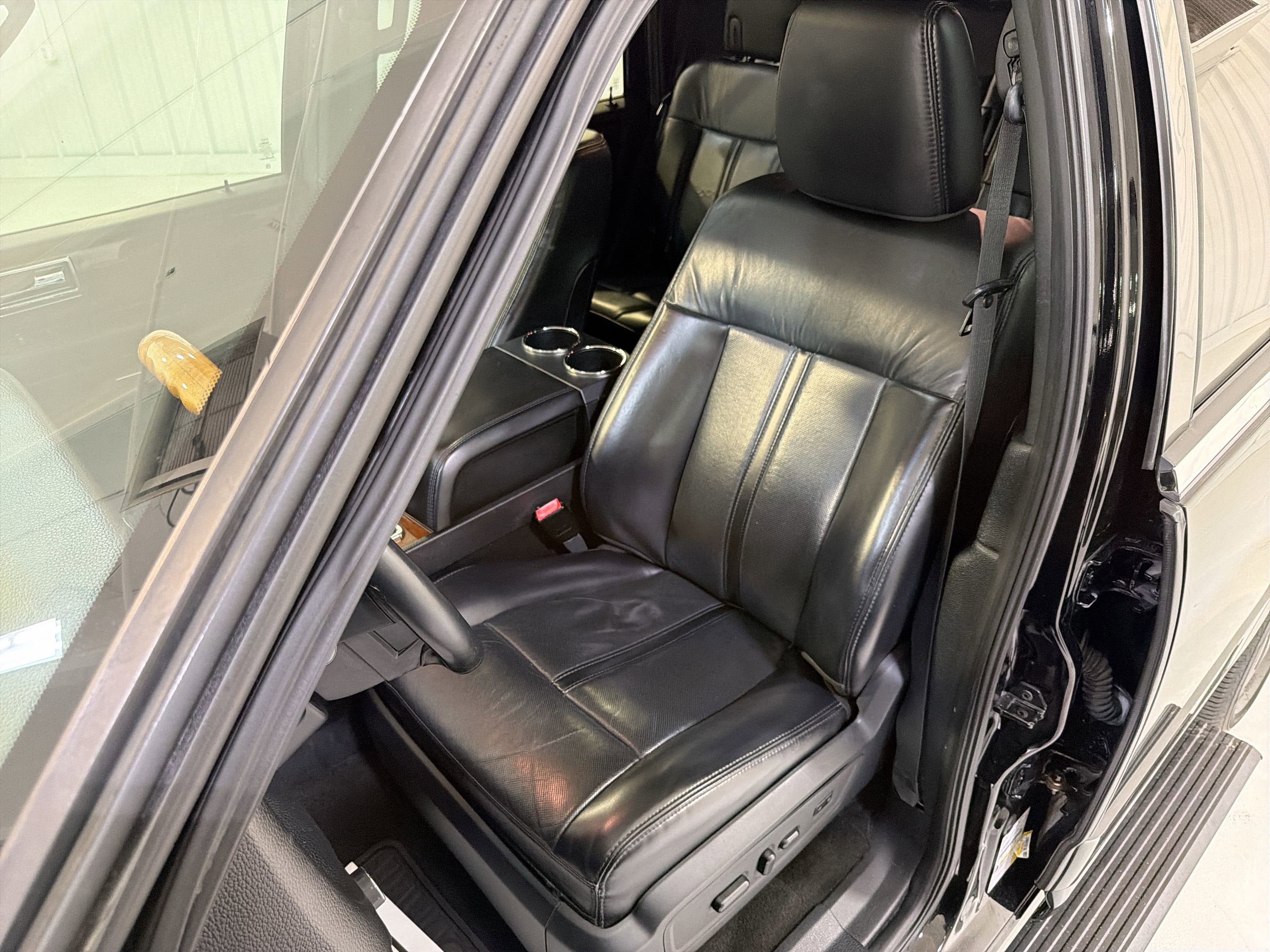 2017 Lincoln Navigator Select