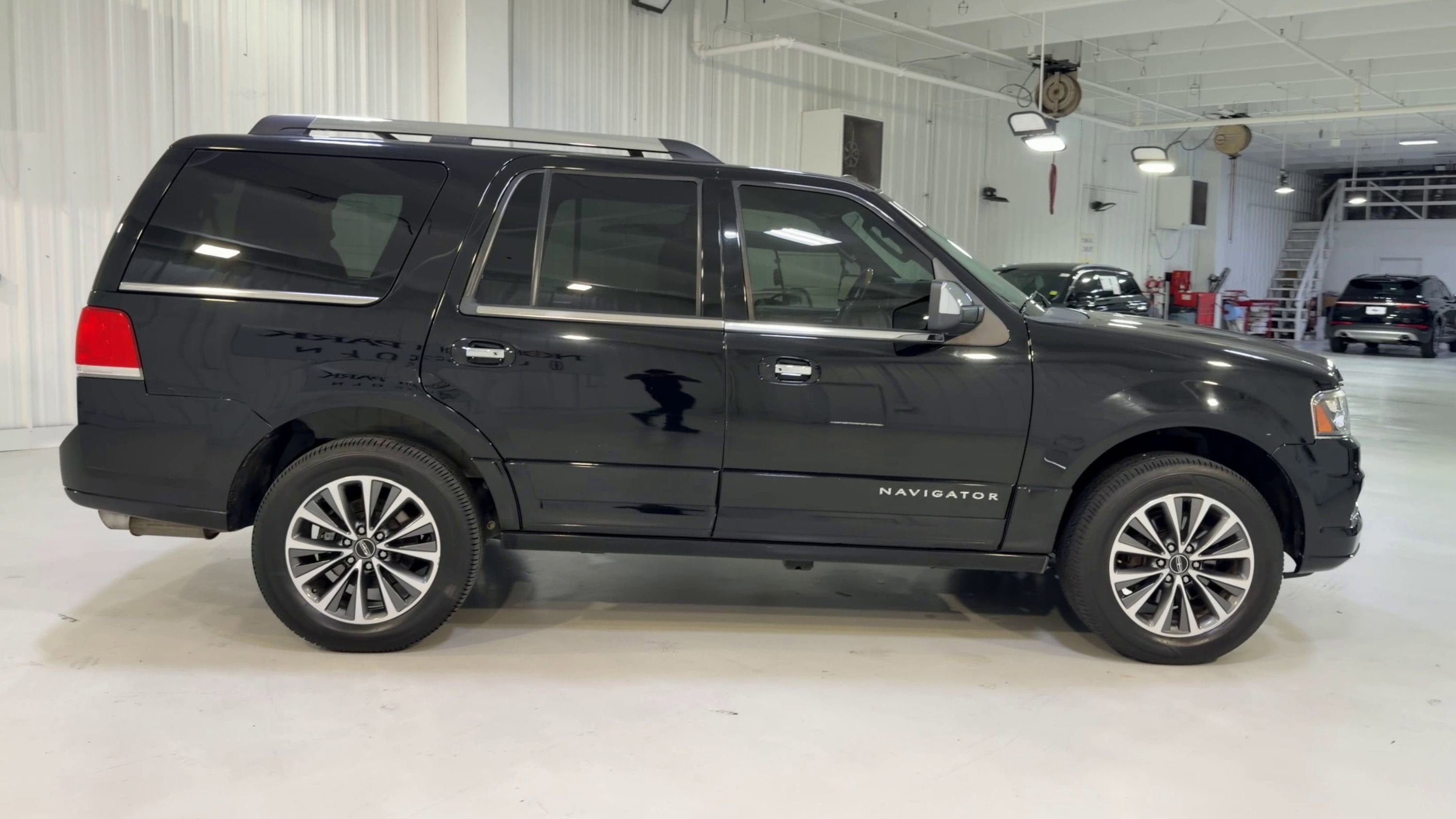 2017 Lincoln Navigator Select