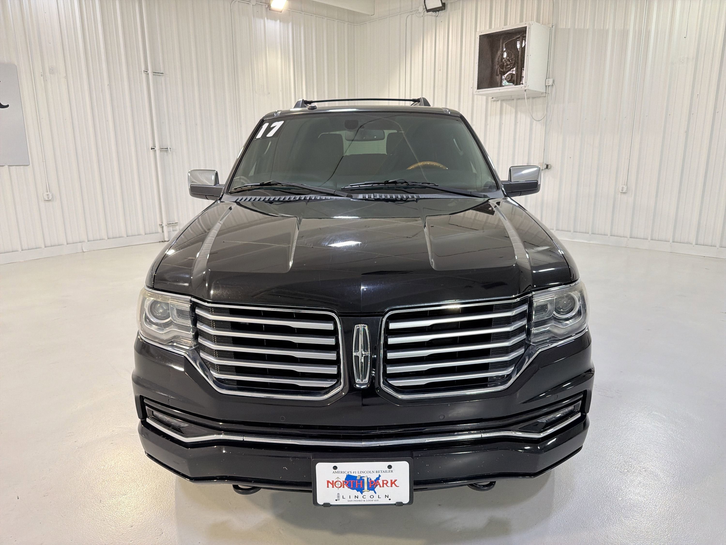 2017 Lincoln Navigator Select