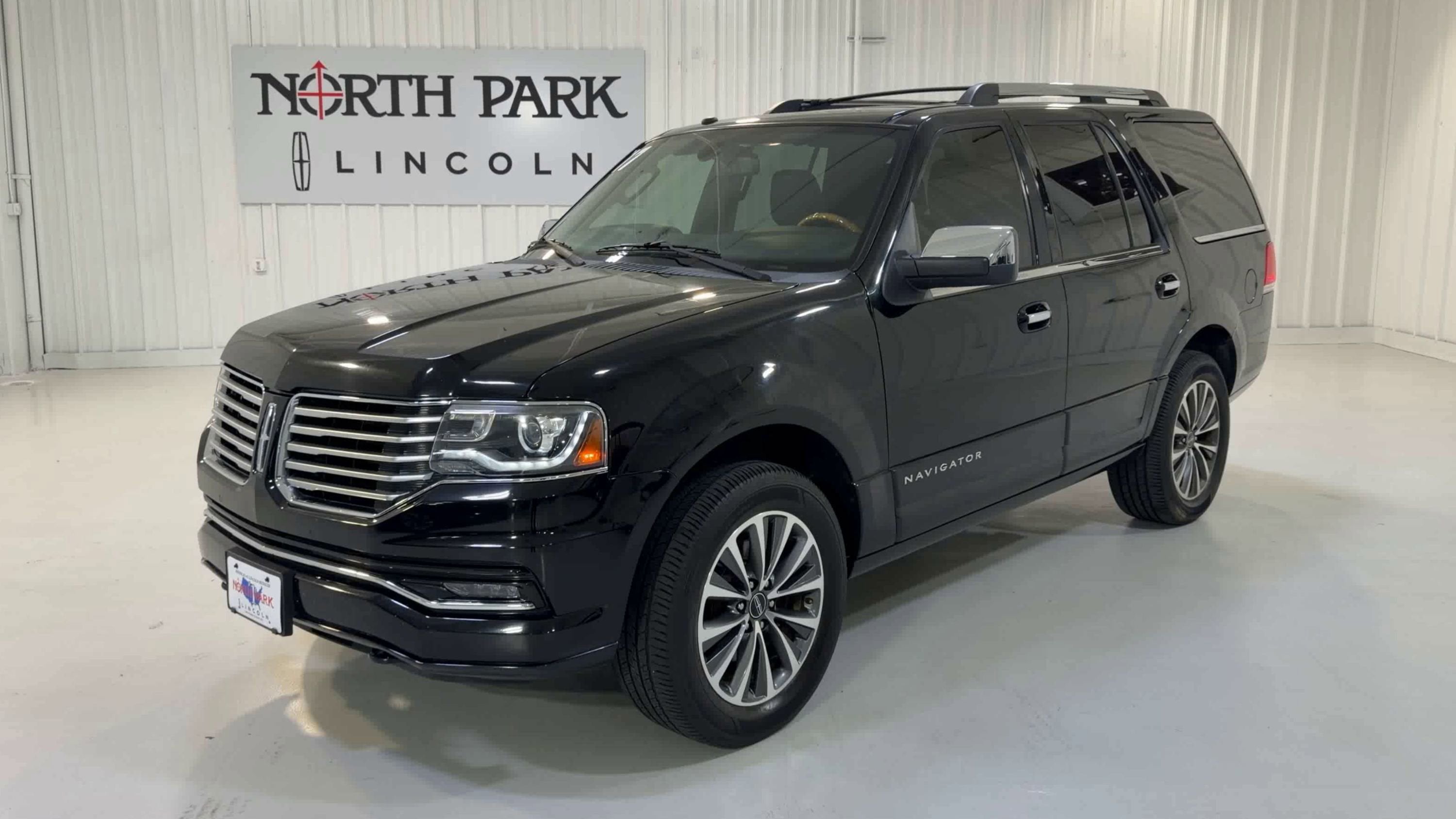 2017 Lincoln Navigator Select