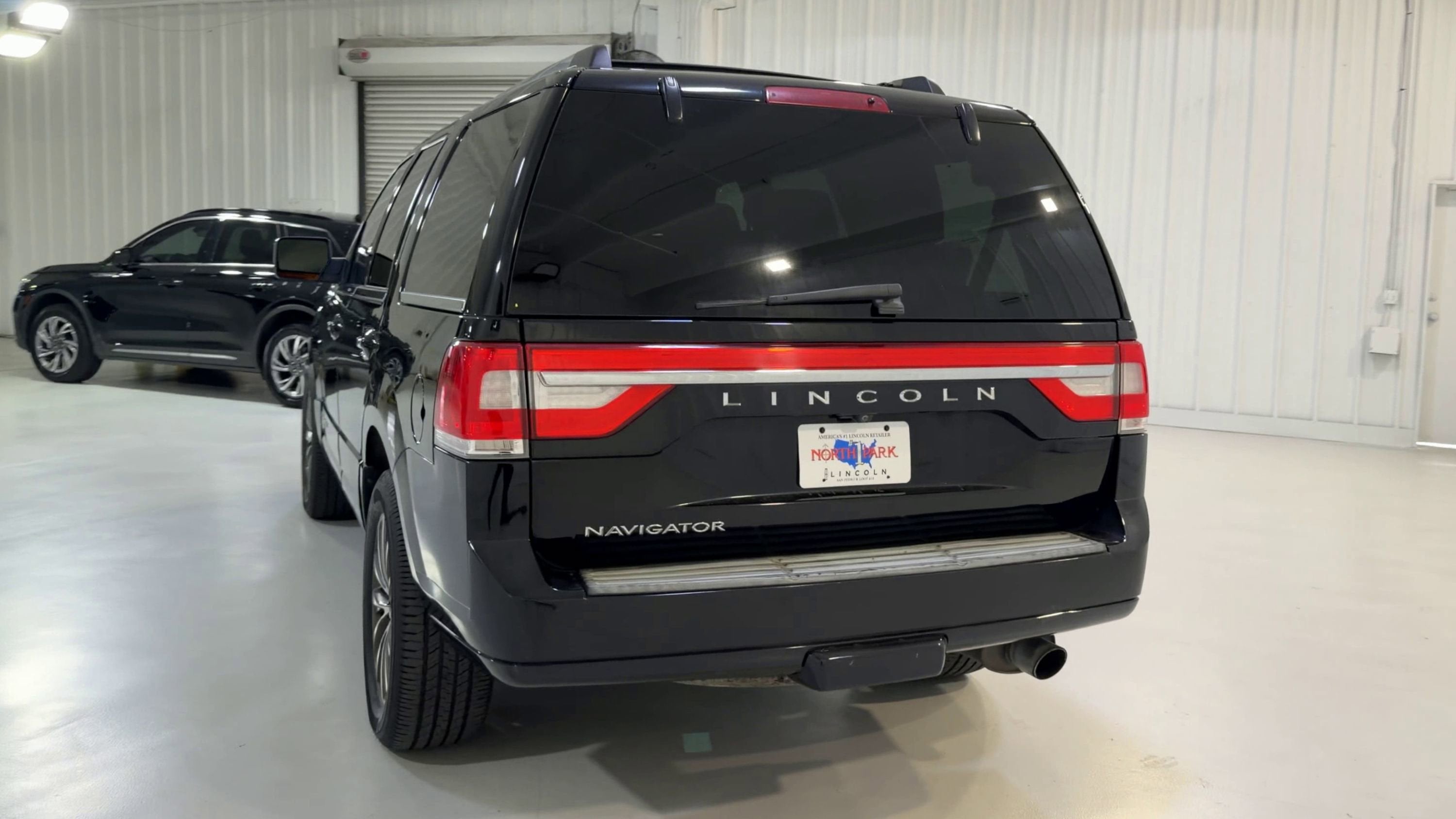 2017 Lincoln Navigator Select