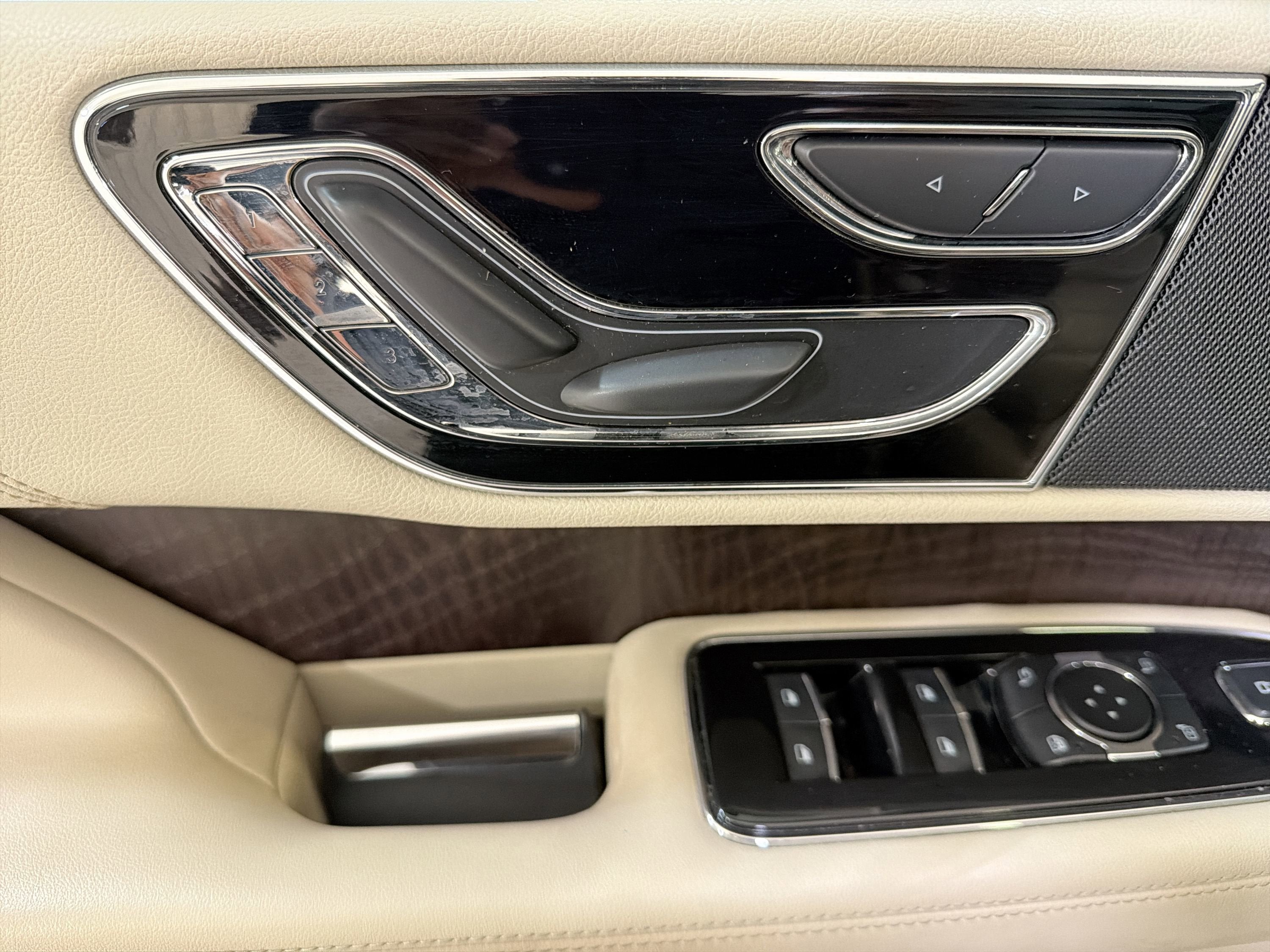 2018 Lincoln Navigator Select