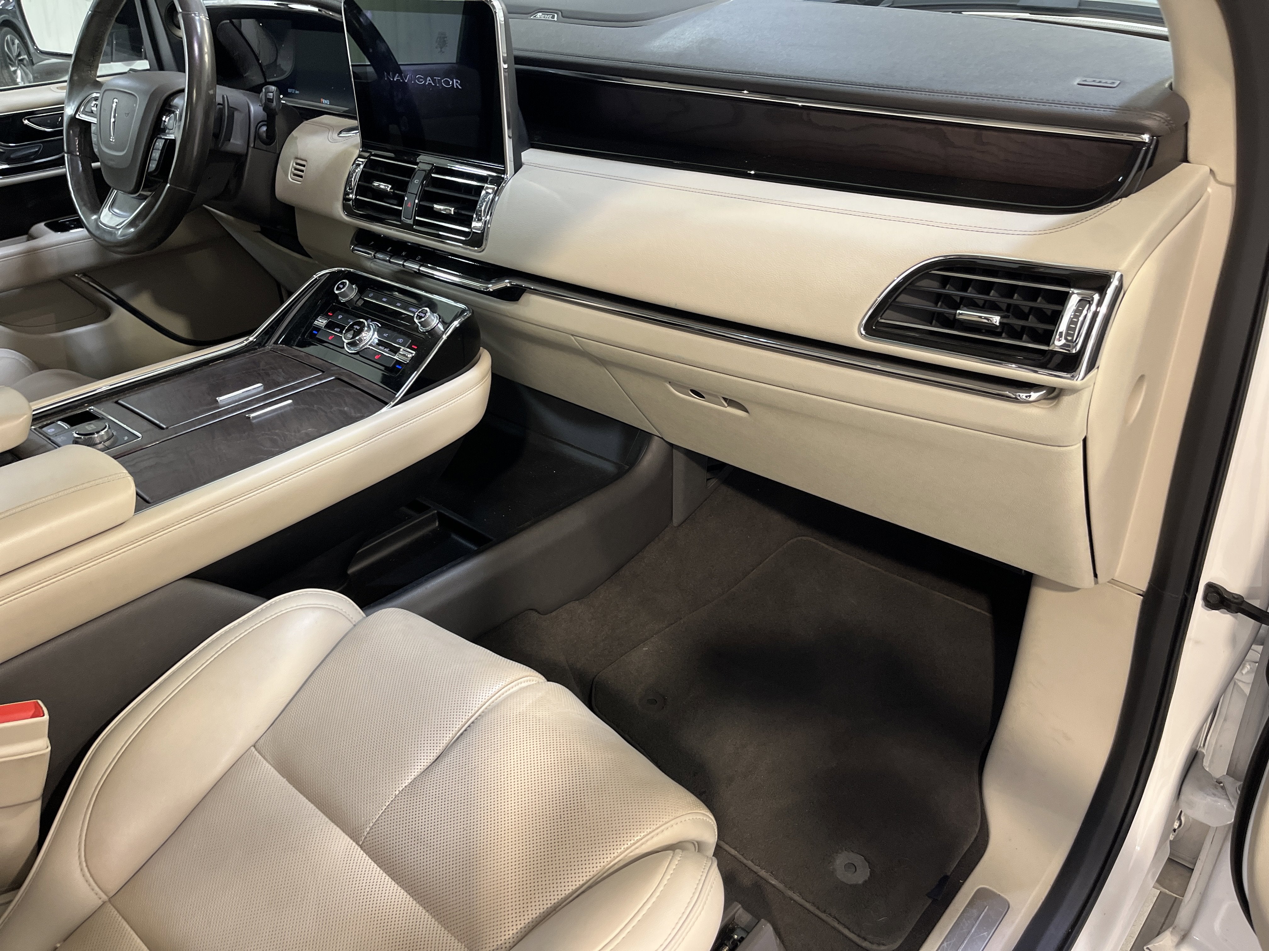 2018 Lincoln Navigator Select