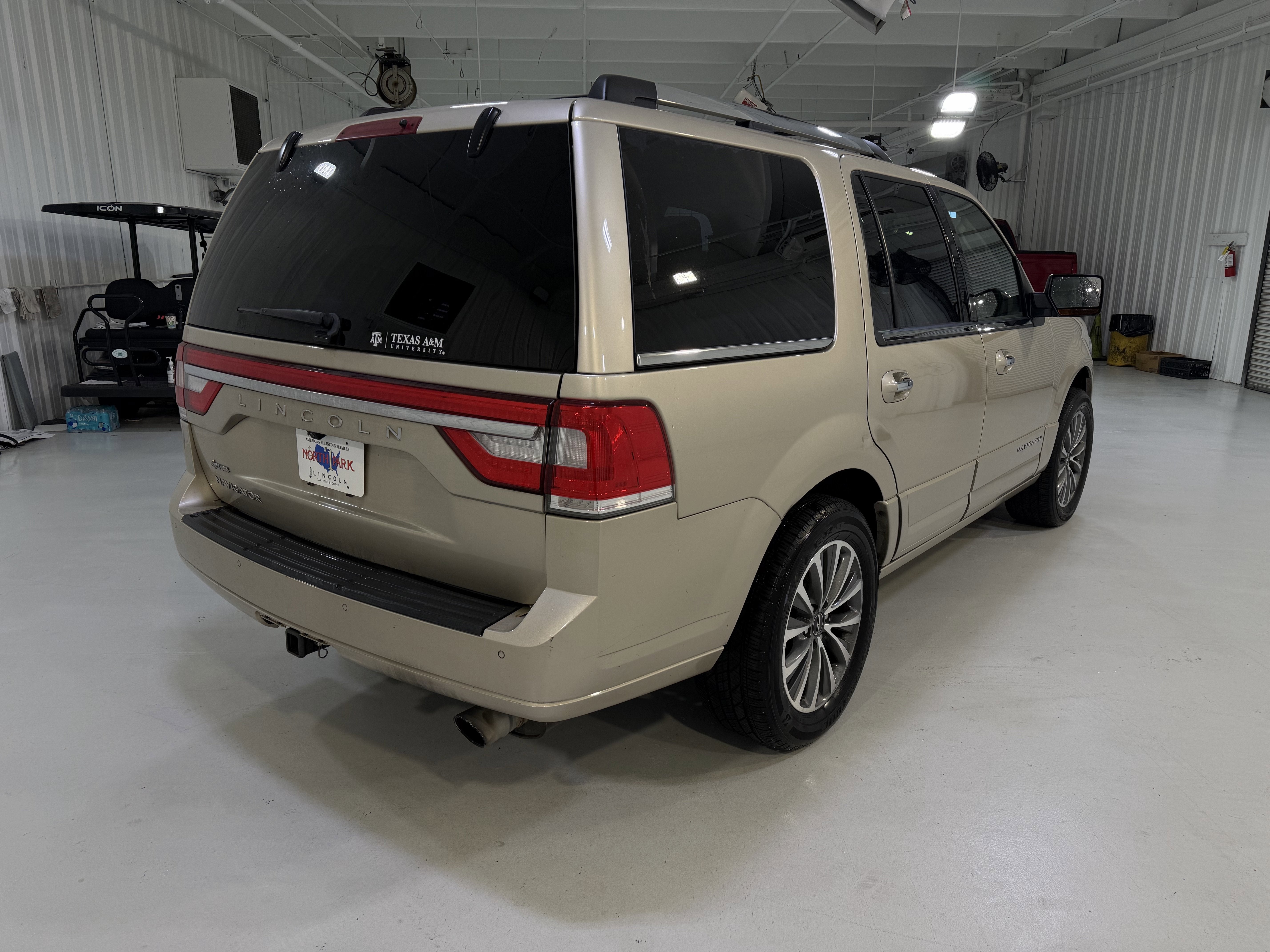 2017 Lincoln Navigator Select