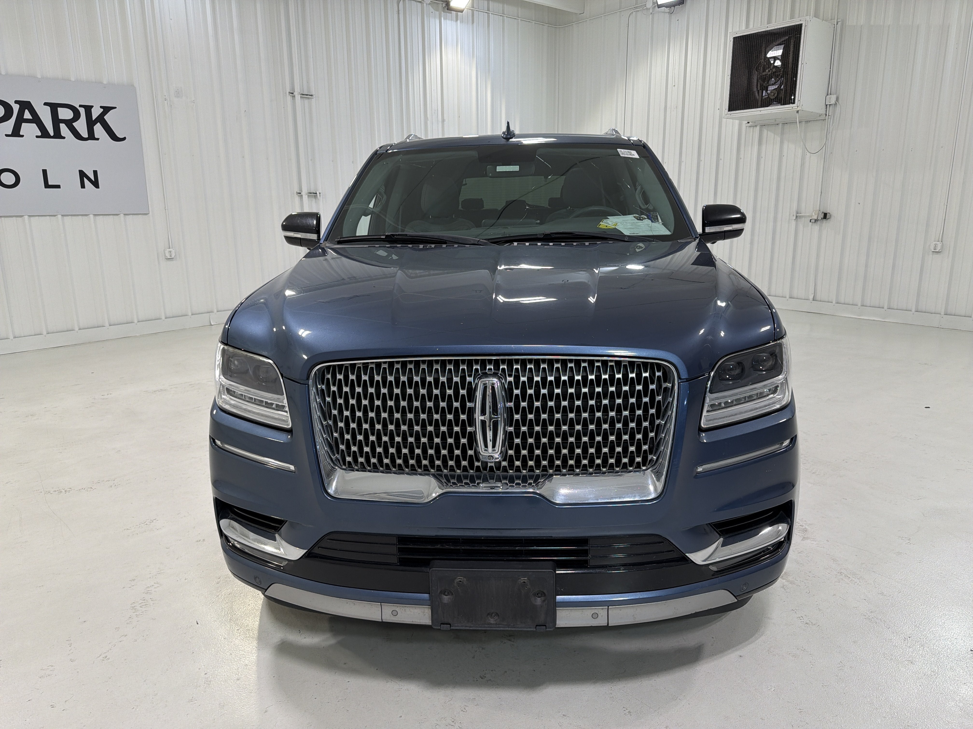 2019 Lincoln Navigator Select