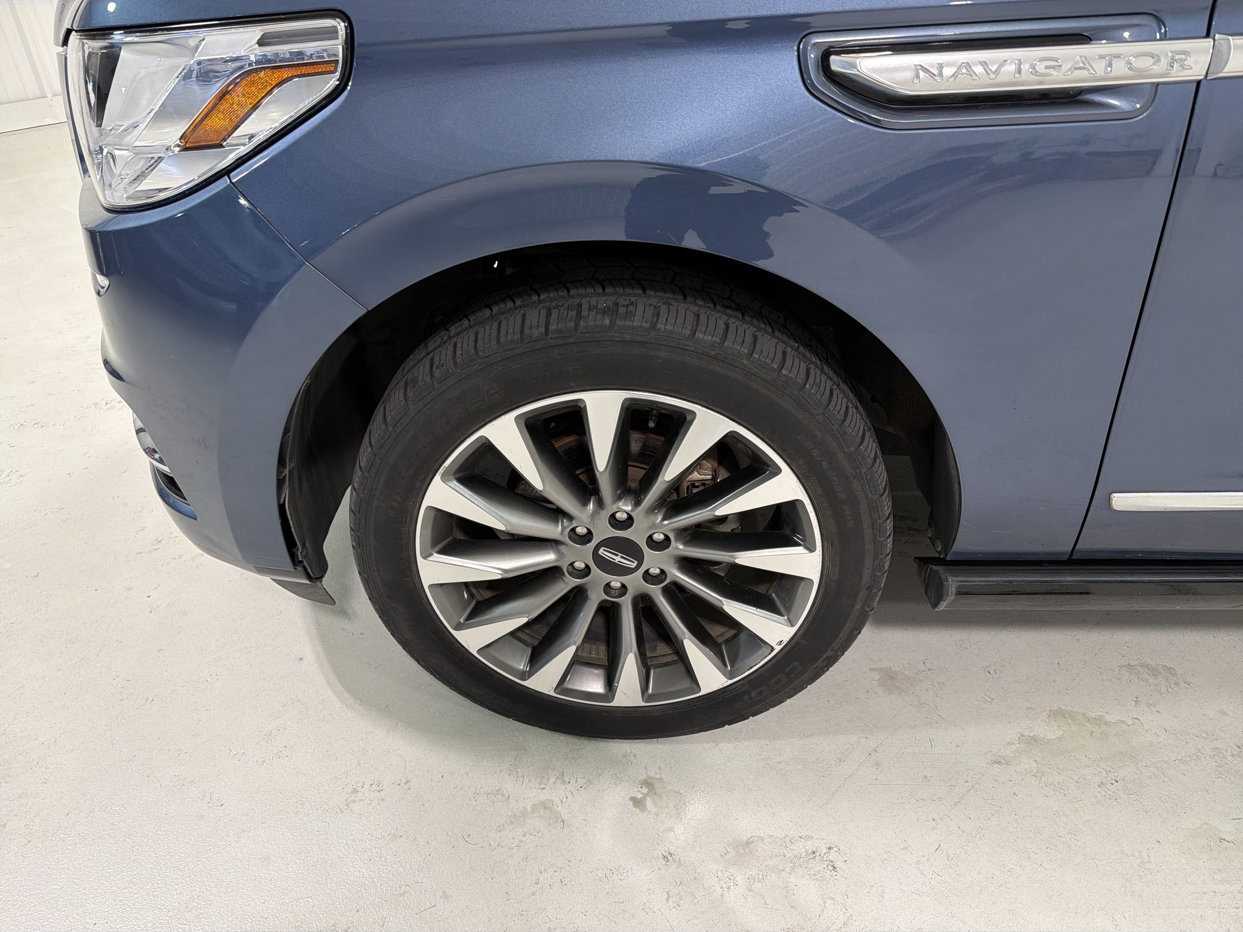 2019 Lincoln Navigator Select