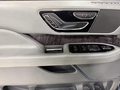 2019 Lincoln Navigator Select