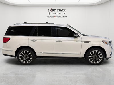 2019 Lincoln Navigator Select