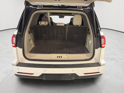 2019 Lincoln Navigator Select