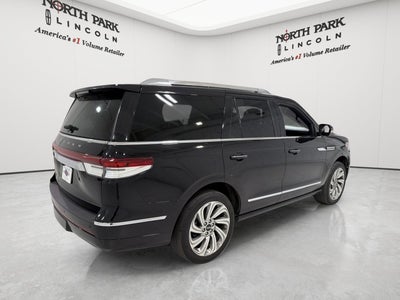 2023 Lincoln Navigator Reserve