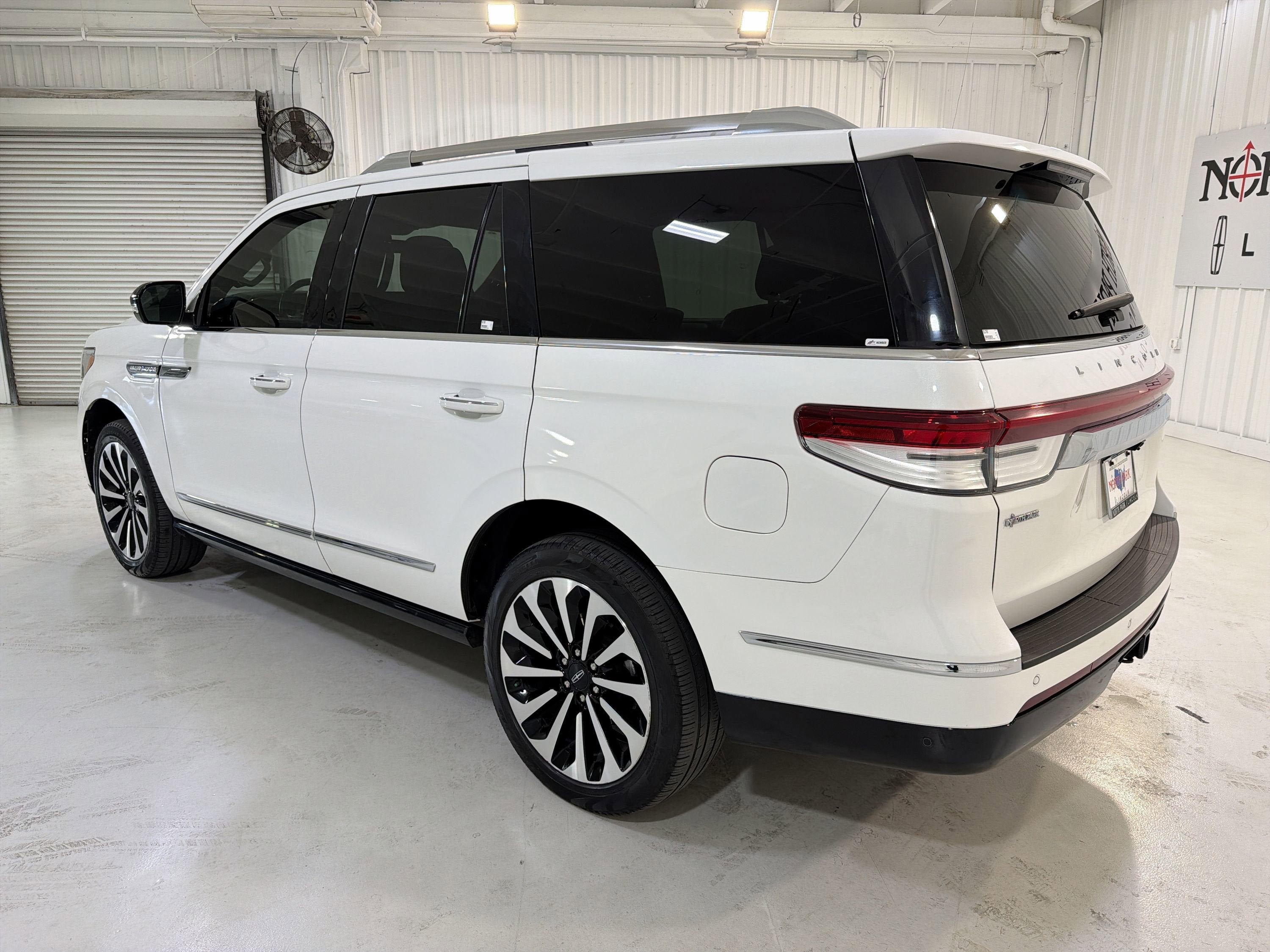 2023 Lincoln Navigator Reserve