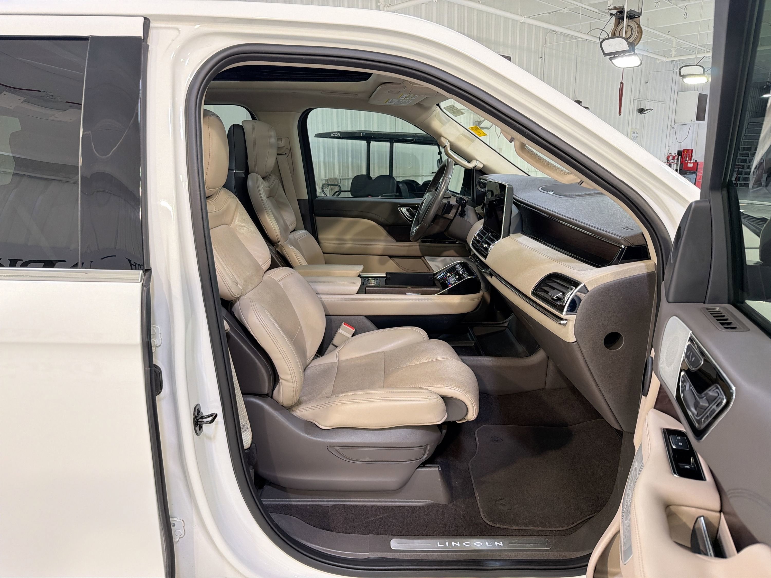 2022 Lincoln Navigator Reserve
