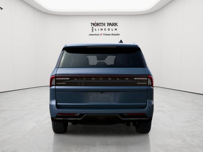 2027 Lincoln Navigator Reserve
