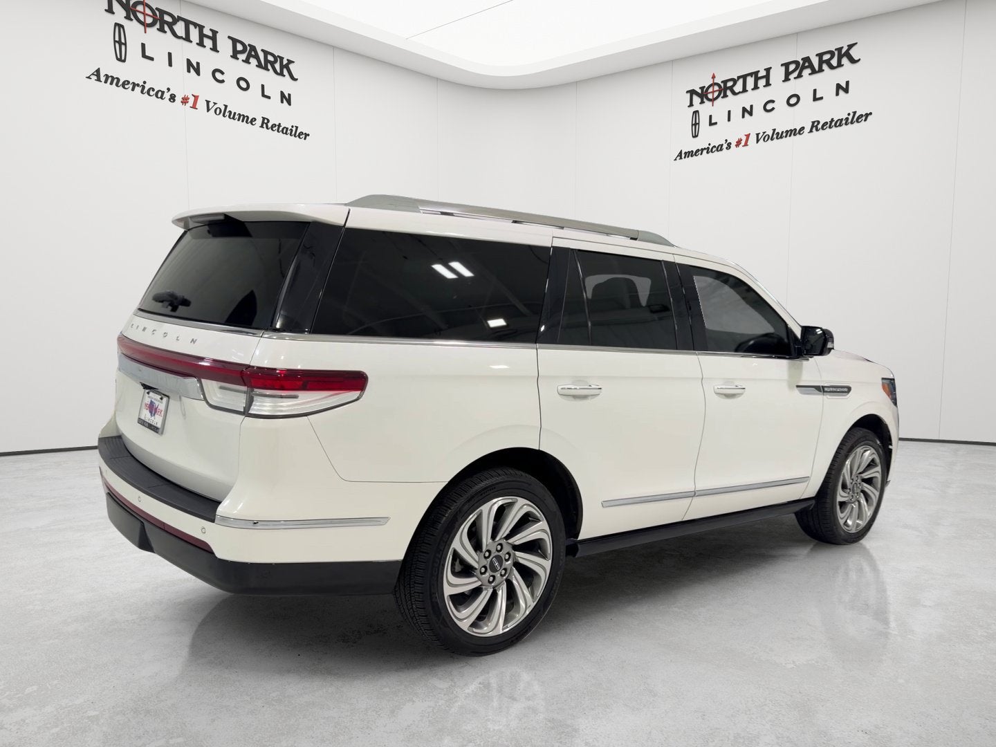 2023 Lincoln Navigator Reserve