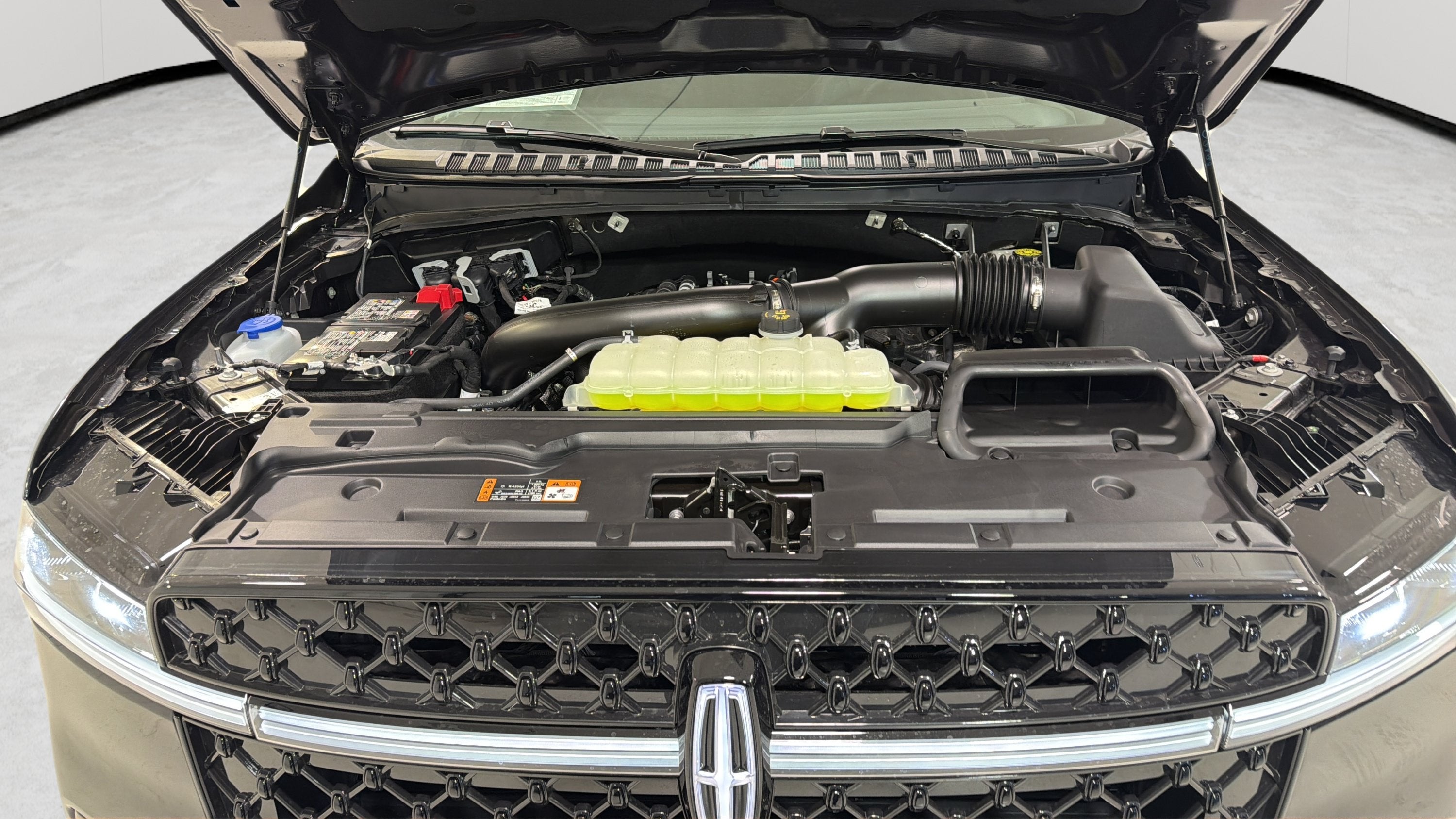 2027 Lincoln Navigator Reserve