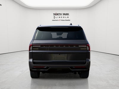 2027 Lincoln Navigator Reserve