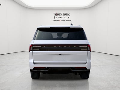 2027 Lincoln Navigator Reserve