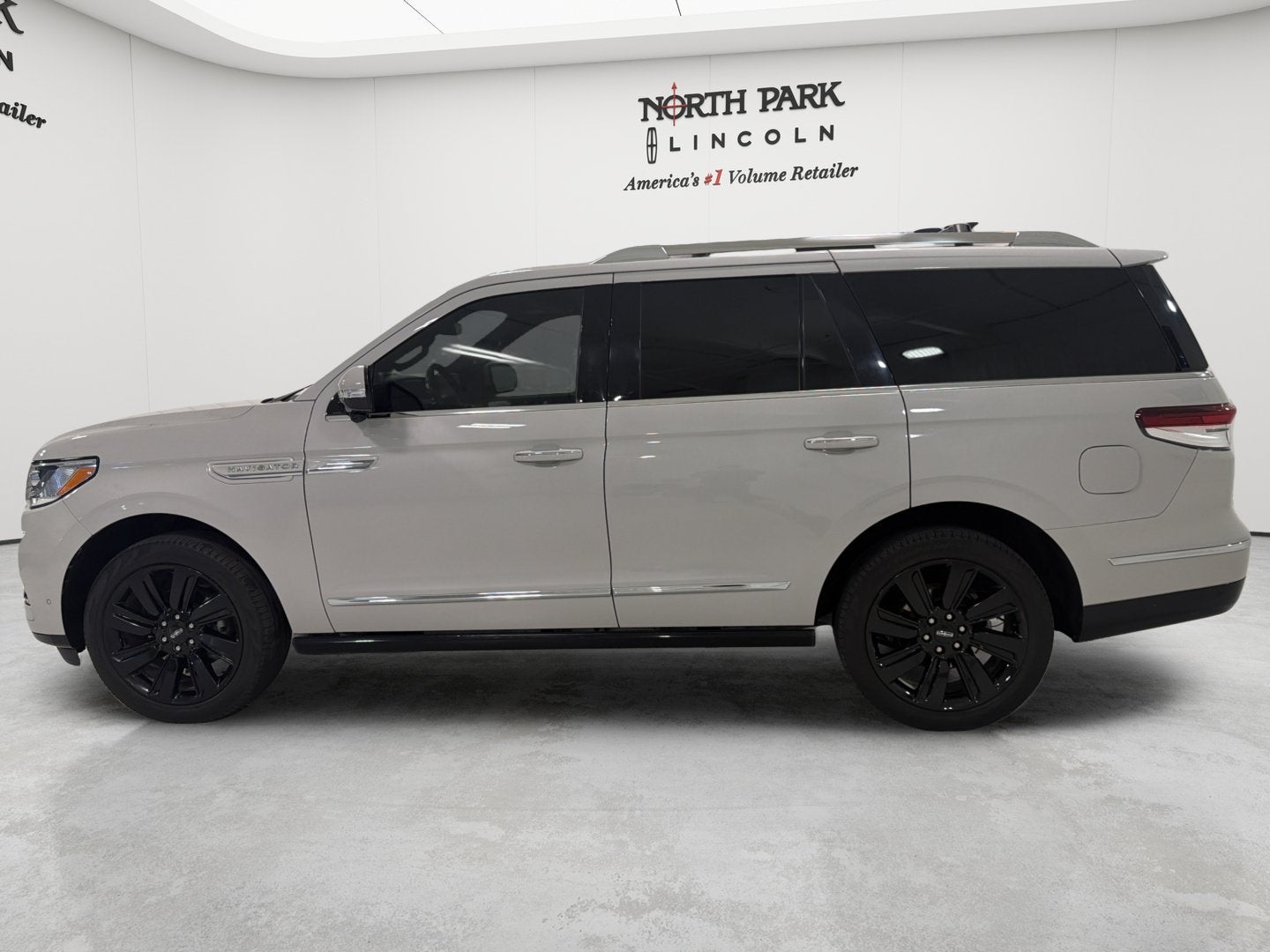 2023 Lincoln Navigator Reserve