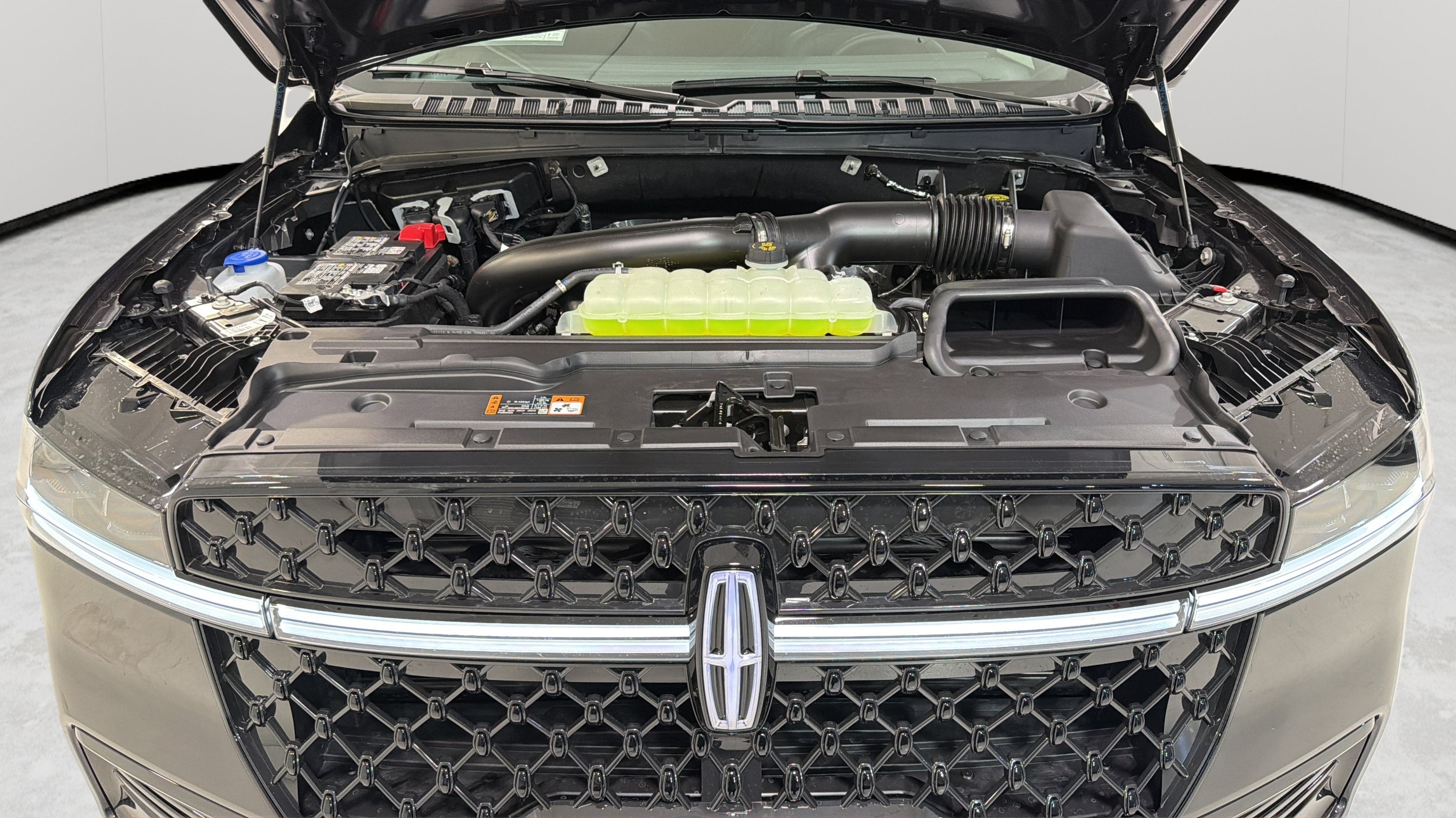 2027 Lincoln Navigator Reserve