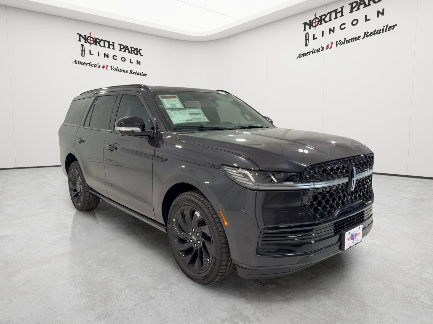 2027 Lincoln Navigator Reserve