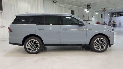 2025 Lincoln Navigator Reserve