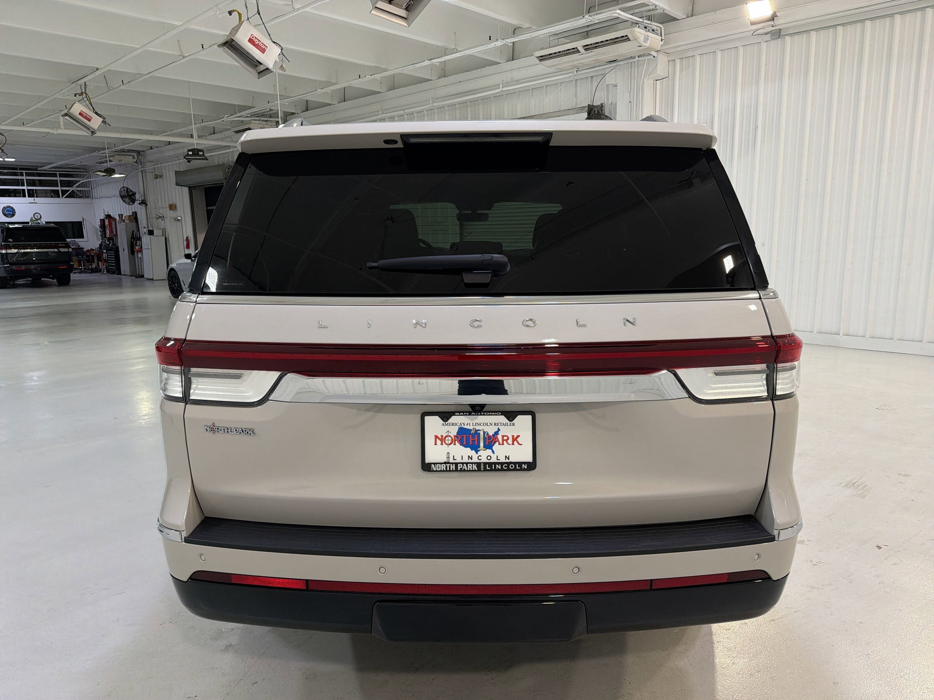 2023 Lincoln Navigator Reserve